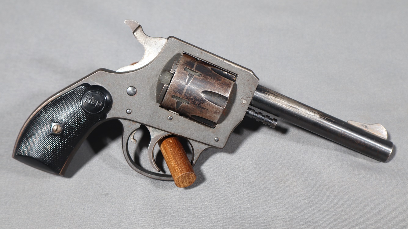 Image of H&R~Model 622~.22 Cal.