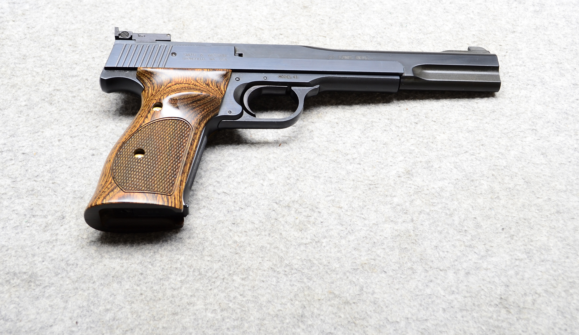 Smith &Wesson Model 41 - Smith & Wesson