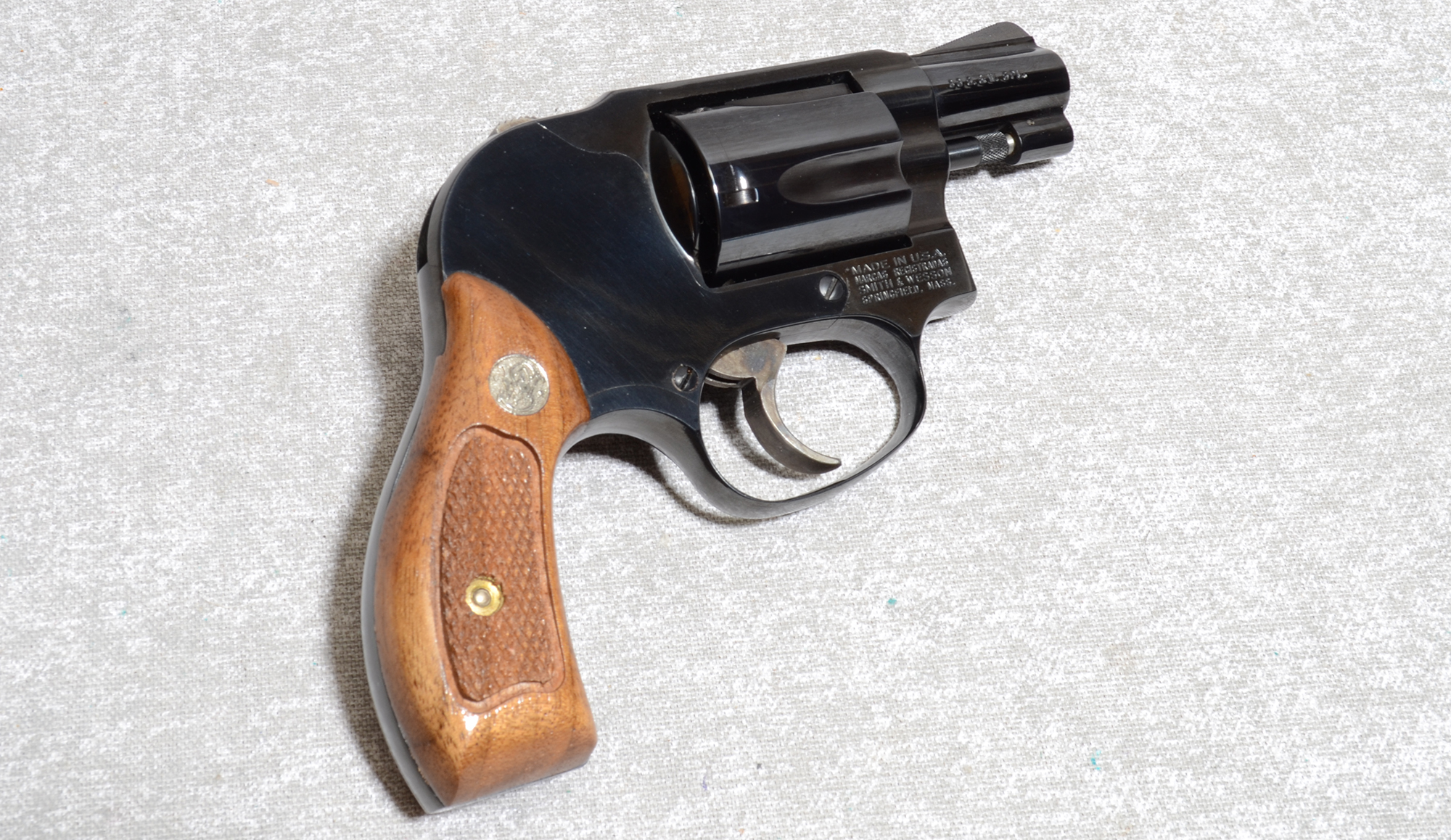 Image of Smith & Wesson 49-2 Pistol, .38 S&W Special, 1.875 inch Barrel