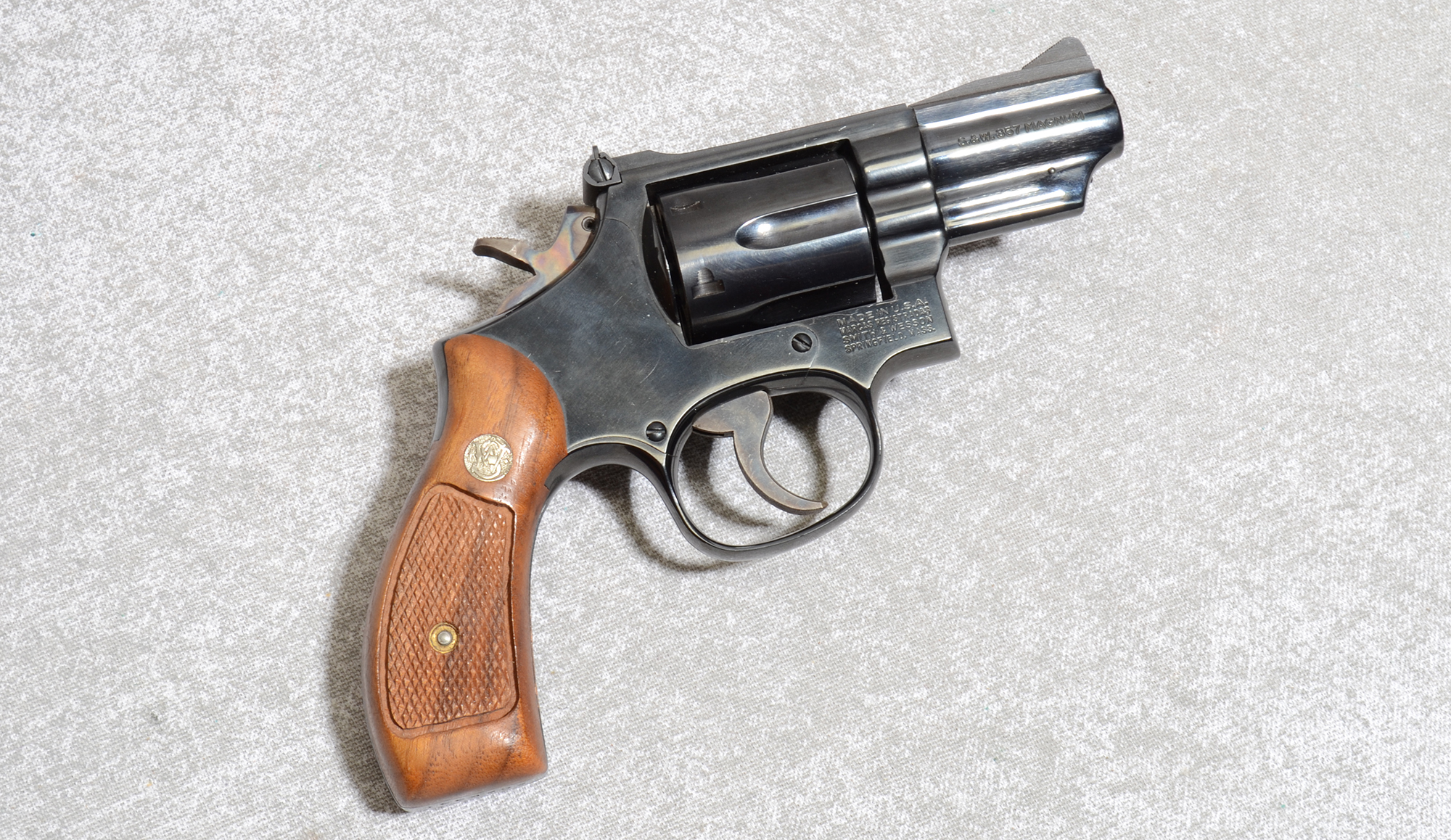 Image of Smith & Wesson 19-5 Pistol, .357 Magnum, 2.5 Inch Barrel