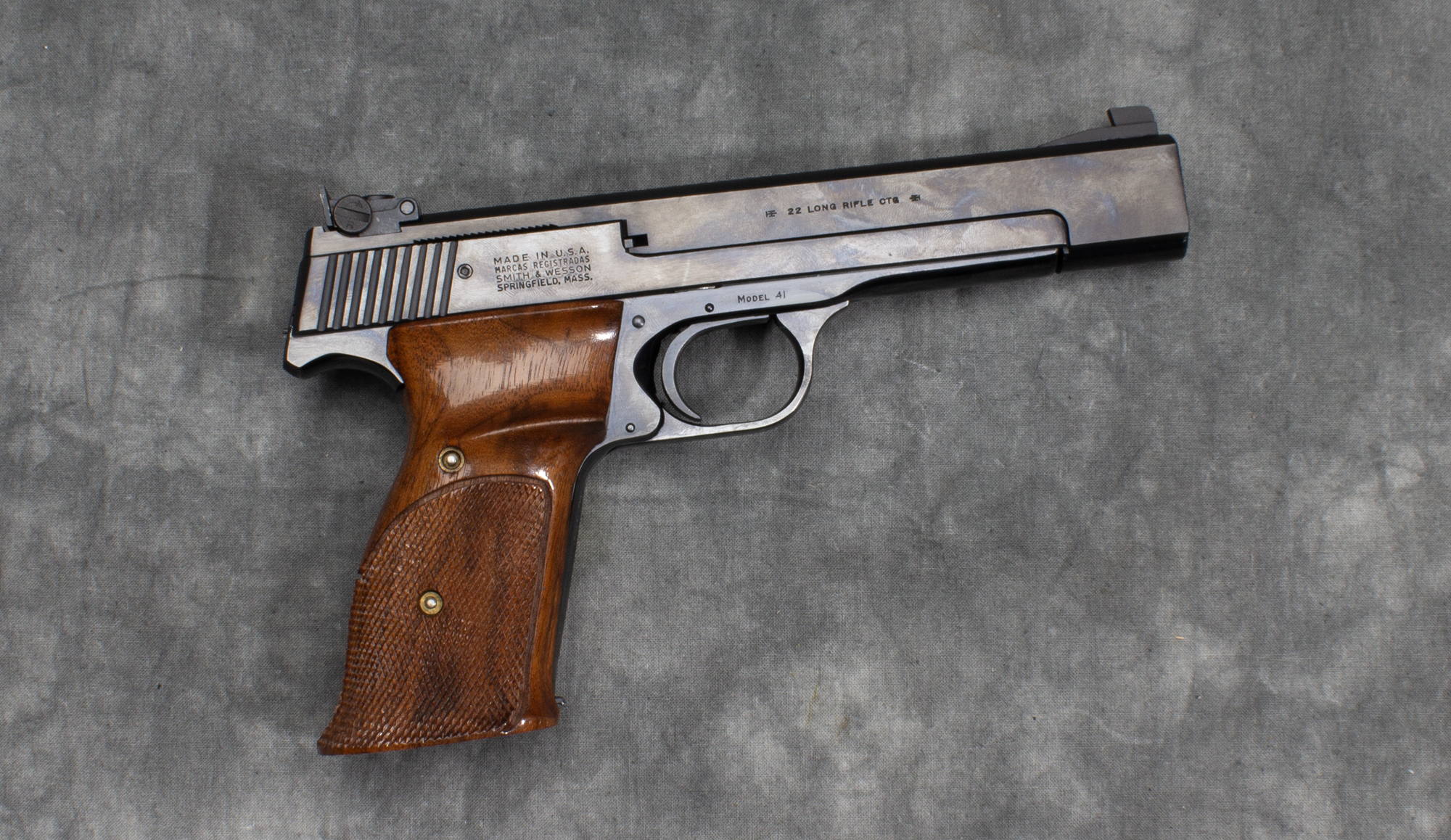 Image of SMITH & WESSON ~ MODEL 41 ~ .22 LONG RIFLE