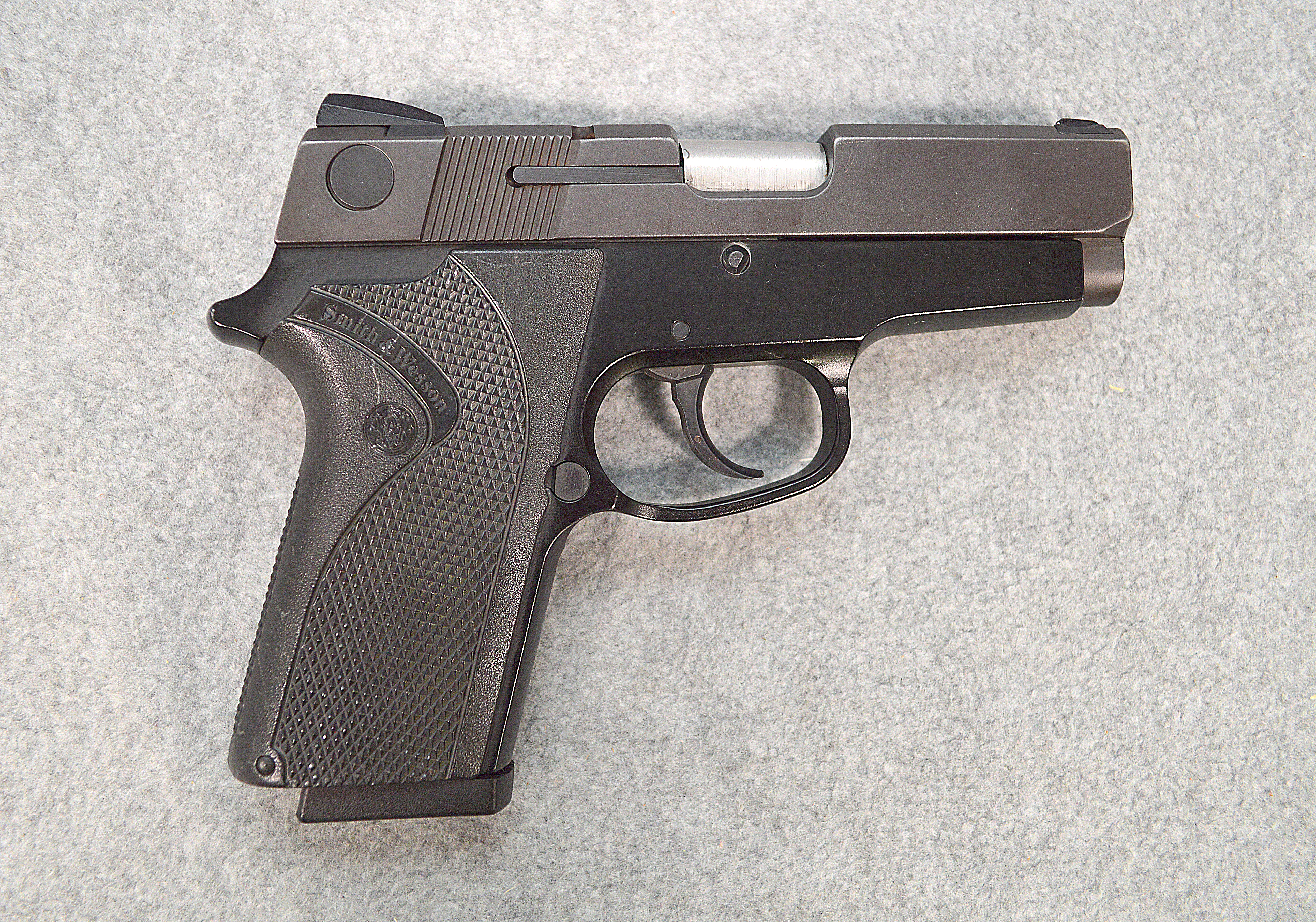 Smith &Wesson ~ 908 ~ 9 mm Luger - Smith & Wesson