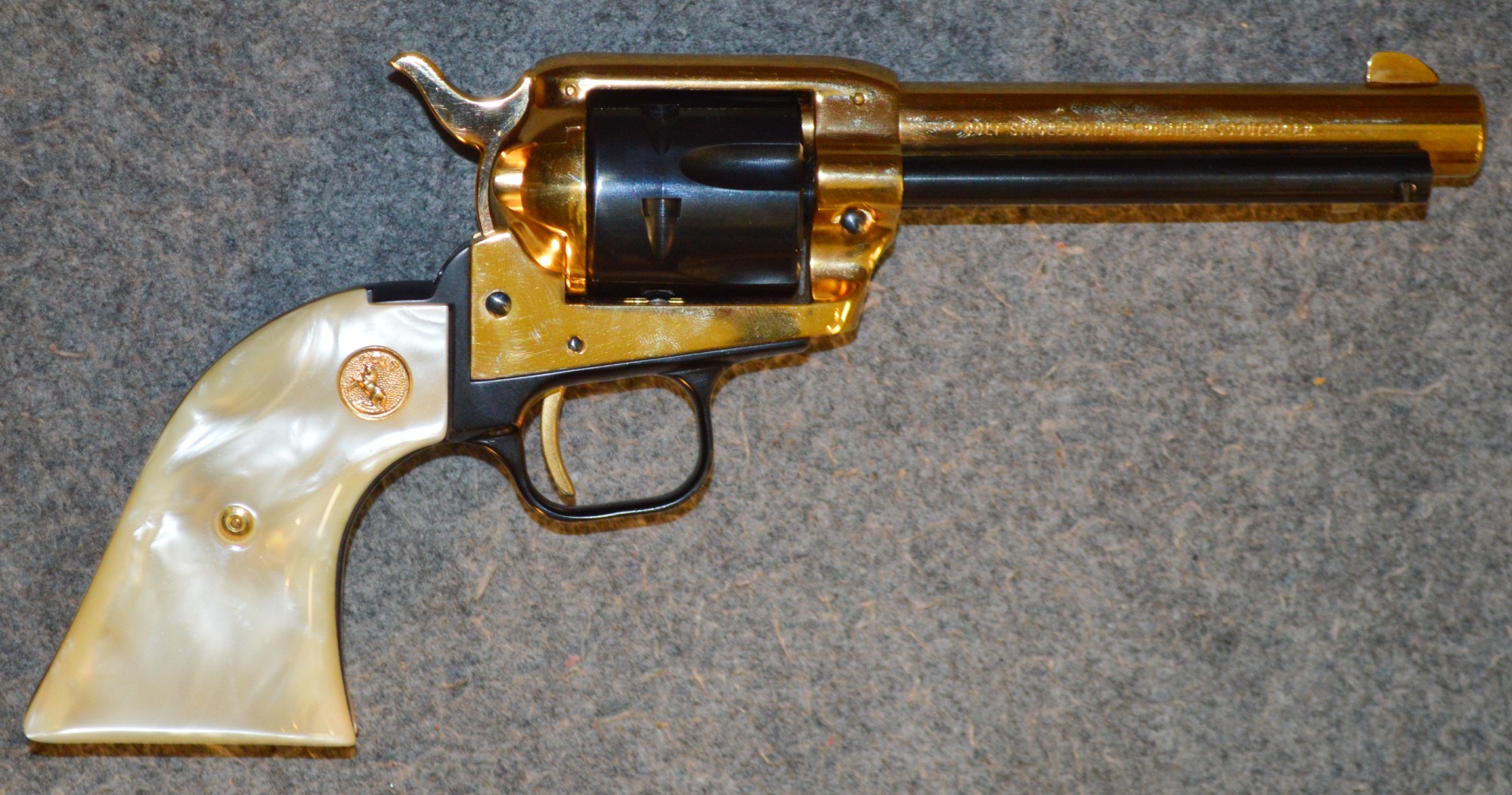Colt ~ Frontier Scout ~ .22 LR - Colt