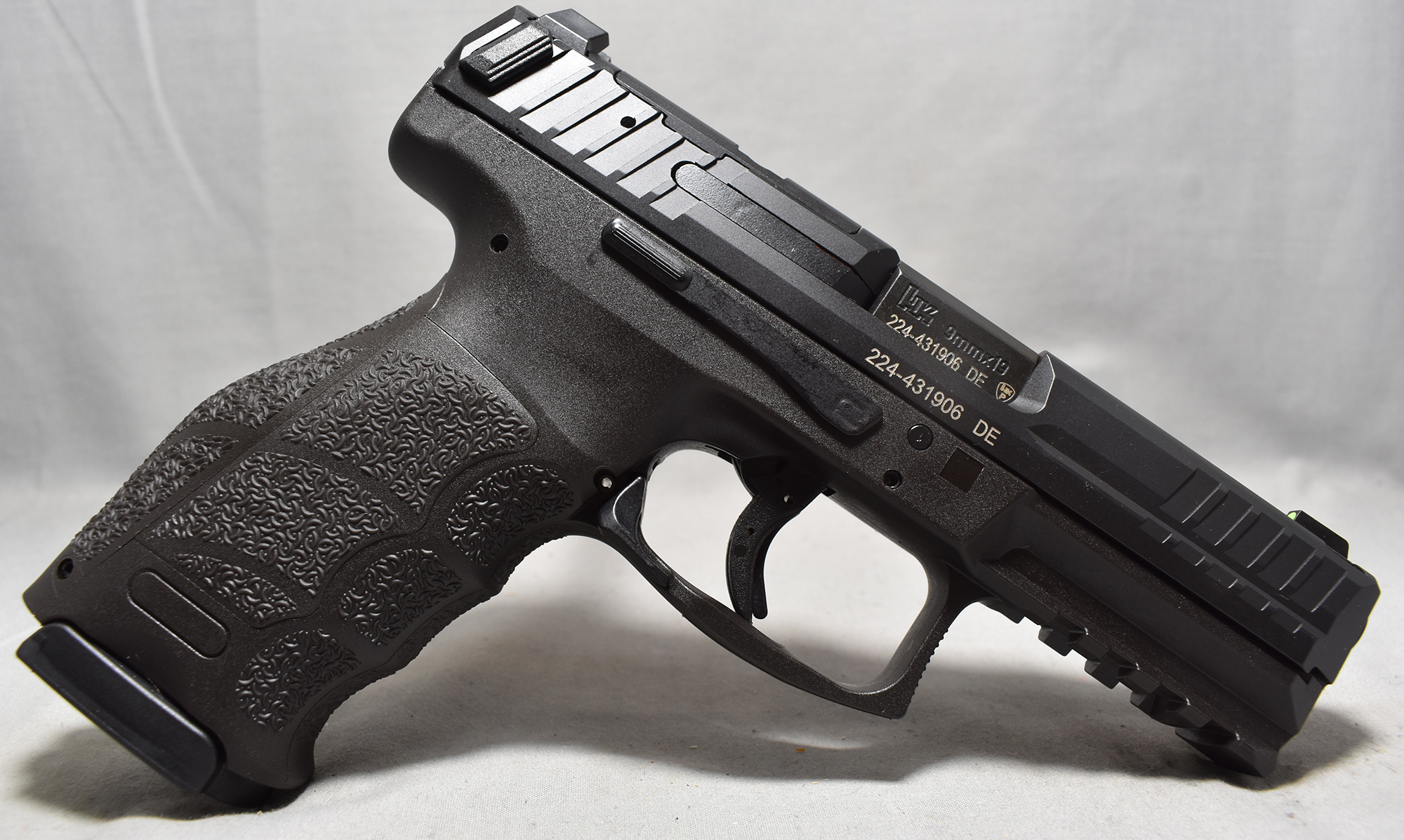 Heckler &Koch ~ VP9 ~ 9mm Luger