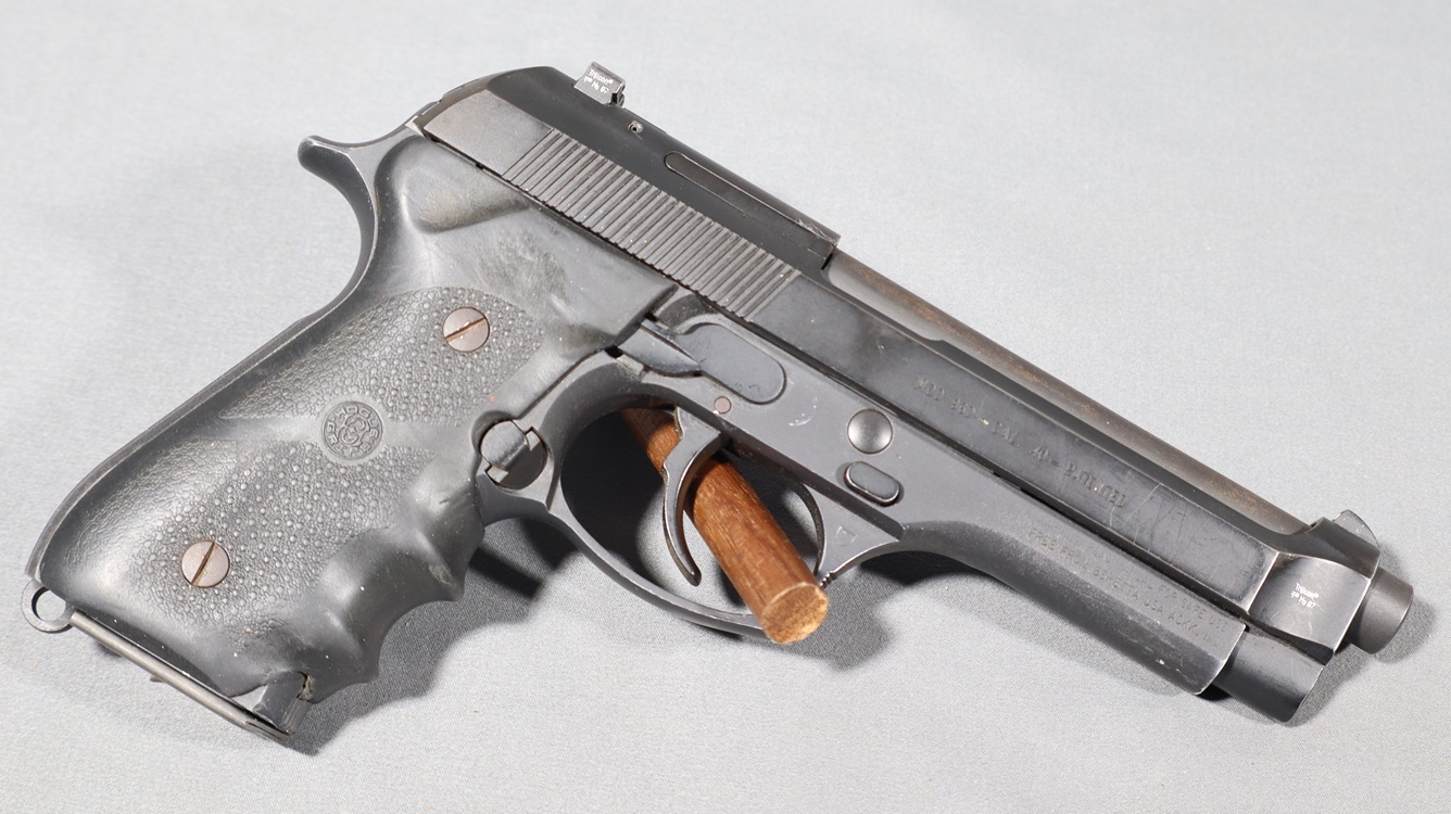 Image of Beretta~96D~.40 S&W