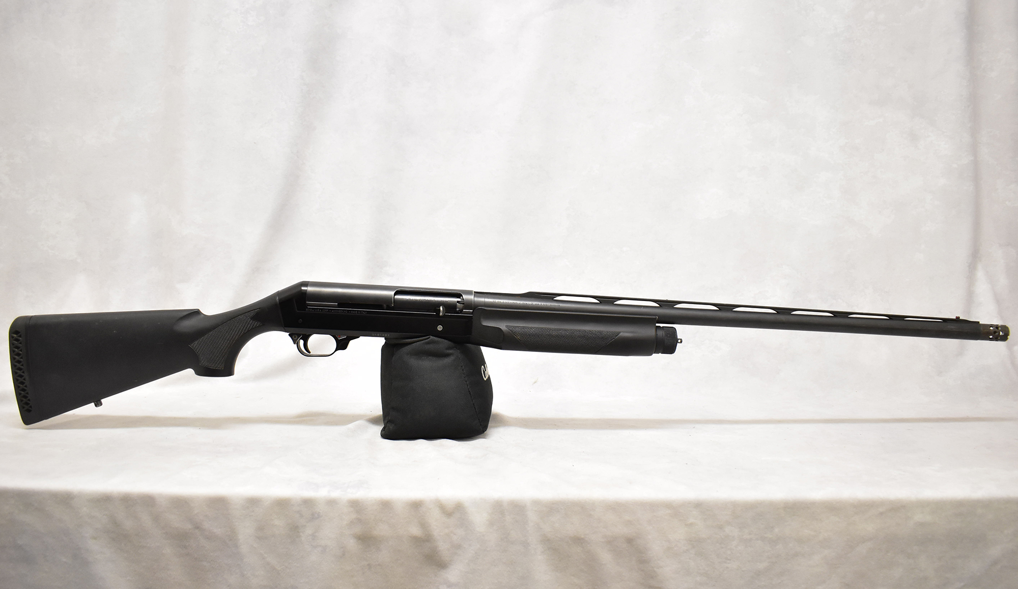 Benelli ~ Super Black Eagle ~ 12 Gauge - Benelli