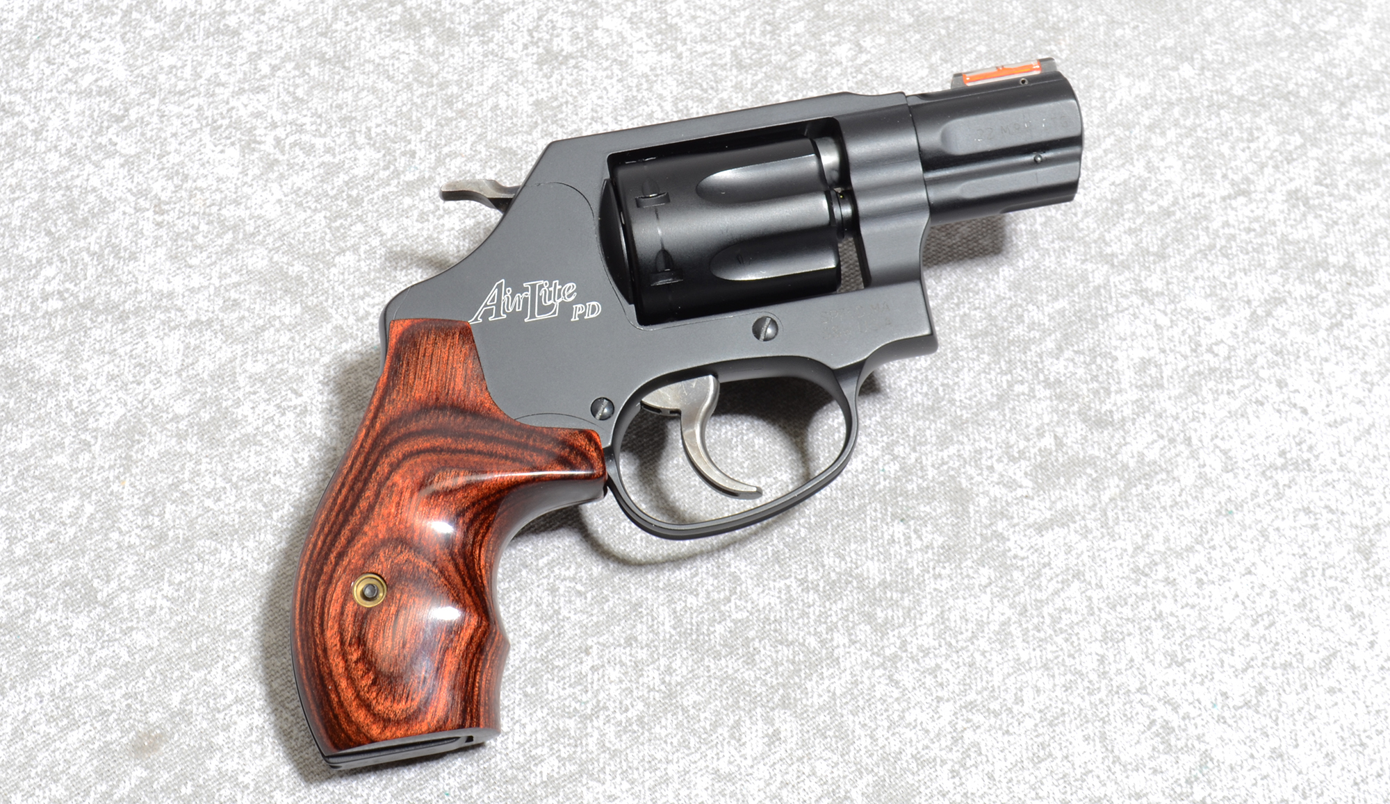 Image of "Smith & Wesson 351PD AirLite Pistol, .22 MRF, 2"" Barrel"
