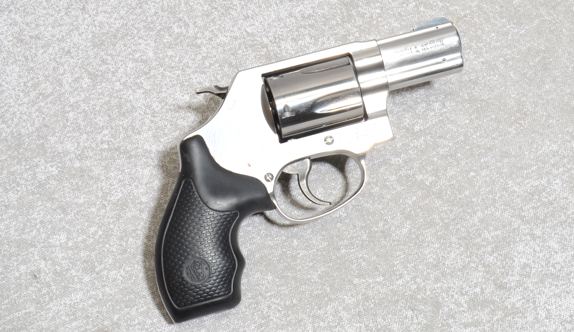 Image of "Smith & Wesson 60-16 Pistol, .38 Special +P, 1.5"" Barrel"