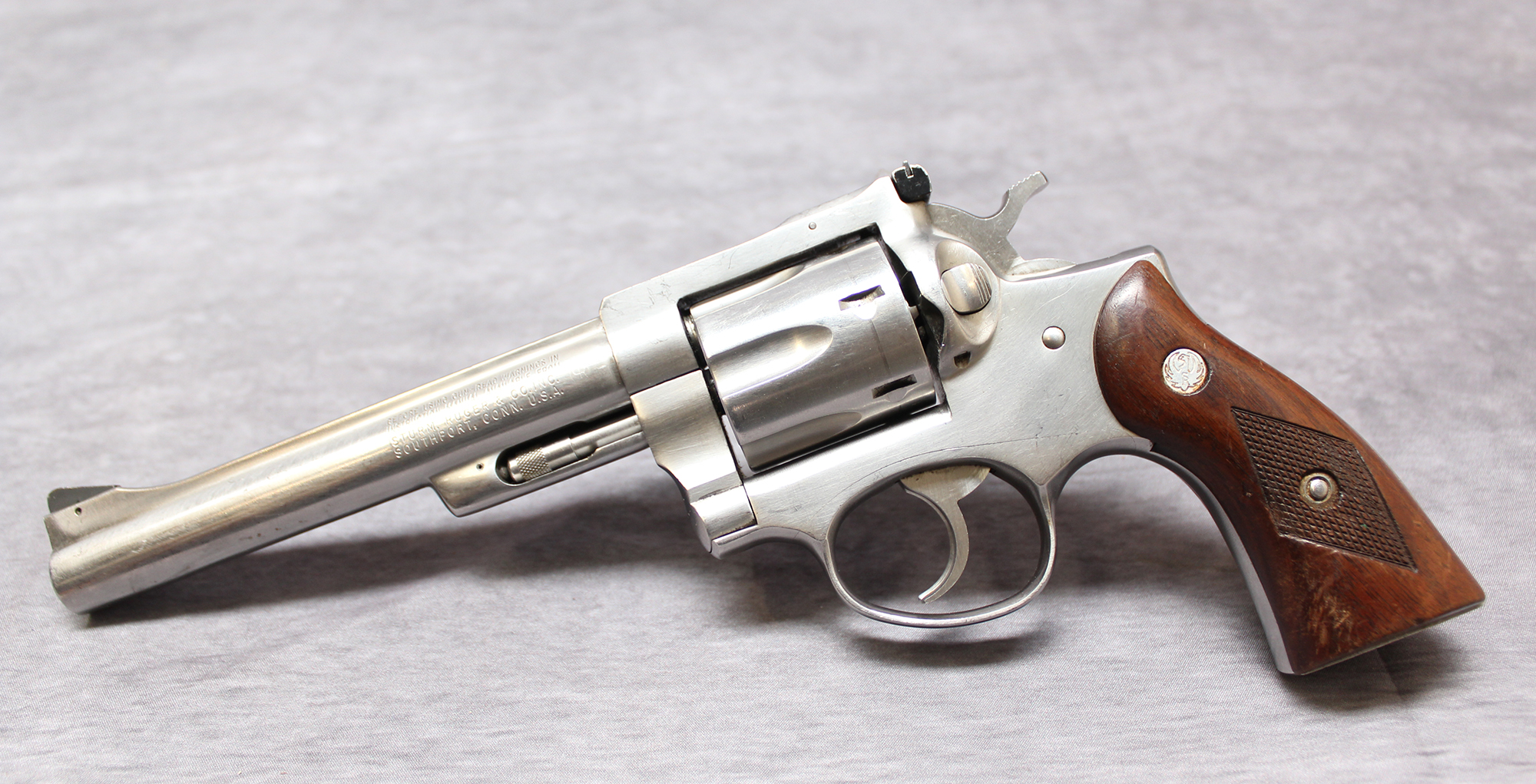 Image of STURM, RUGER & CO. ~ SECURITY SIX ~ .357 MAGNUM