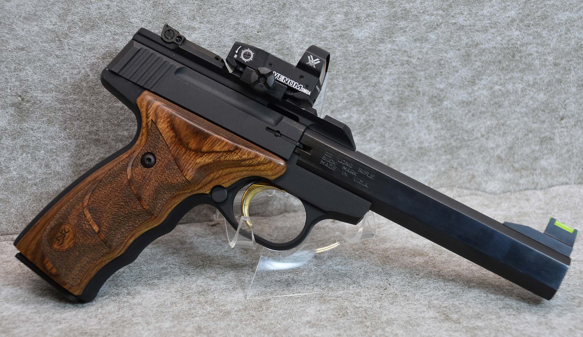 BROWNING ~ BUCK MARK ~ .22 LONG RIFLE - Browning