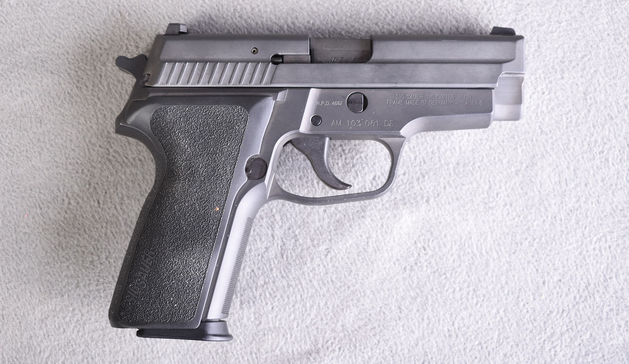 SIG Sauer ~ P229 ~ .40 S&ampW - Sig Sauer