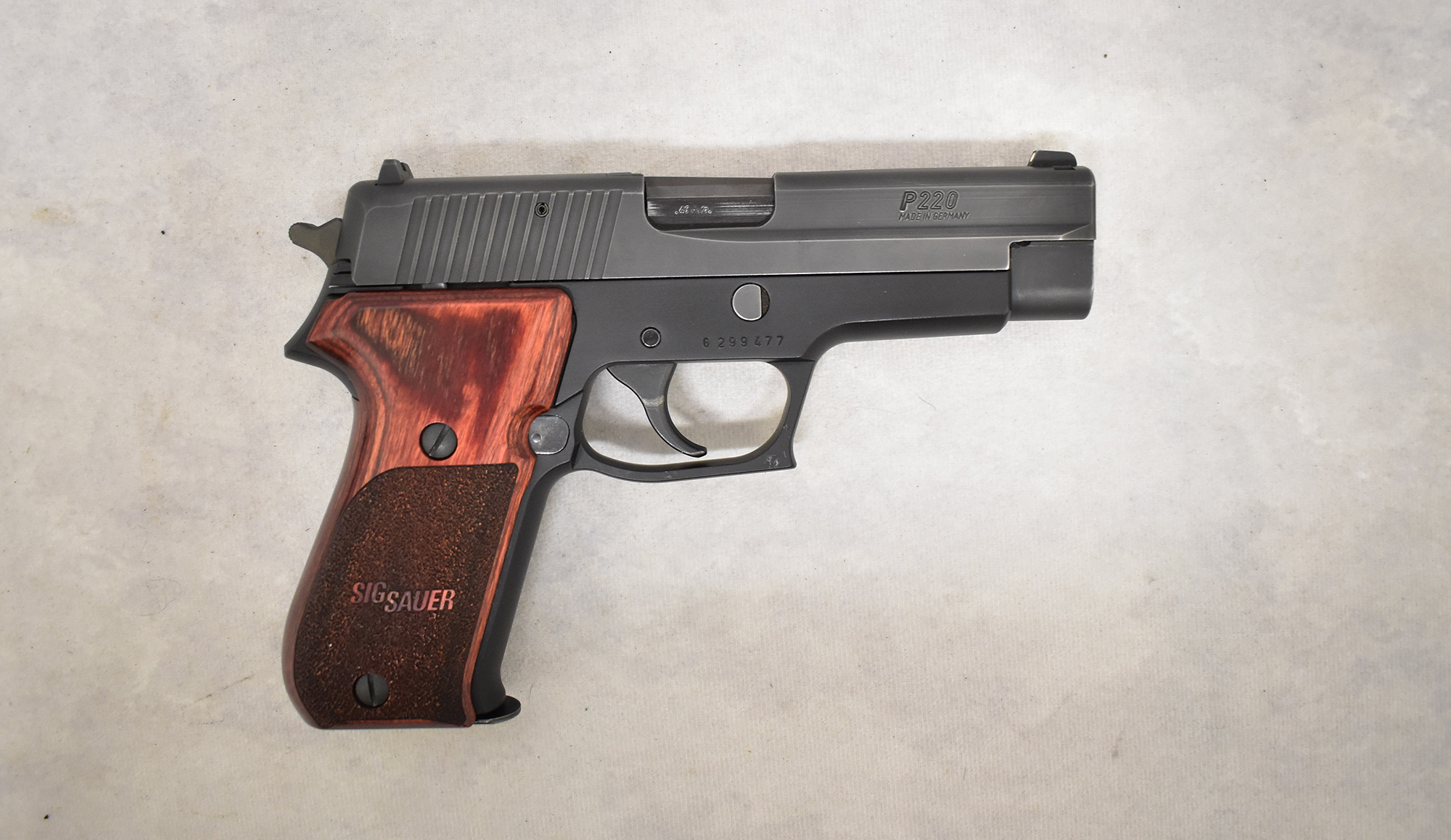 Image of "Sig Sauer ~ P220 ~ 4.5"" ~ .45 Auto"