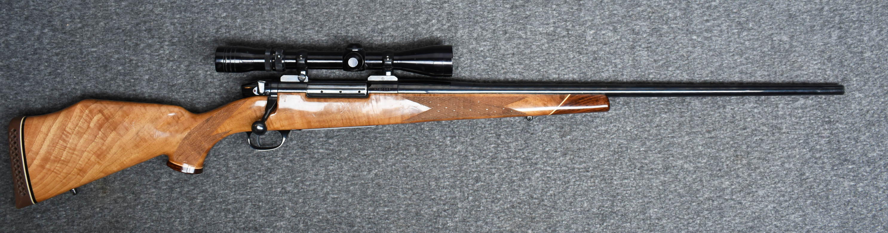 Image of Weatherby ~Mark V~ .300 Winchester Magnum
