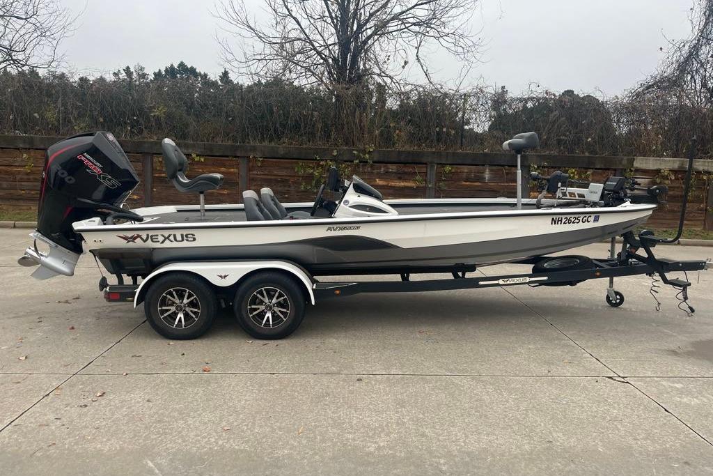 Image of Pre-Owned 2022 Vexus AVX2080