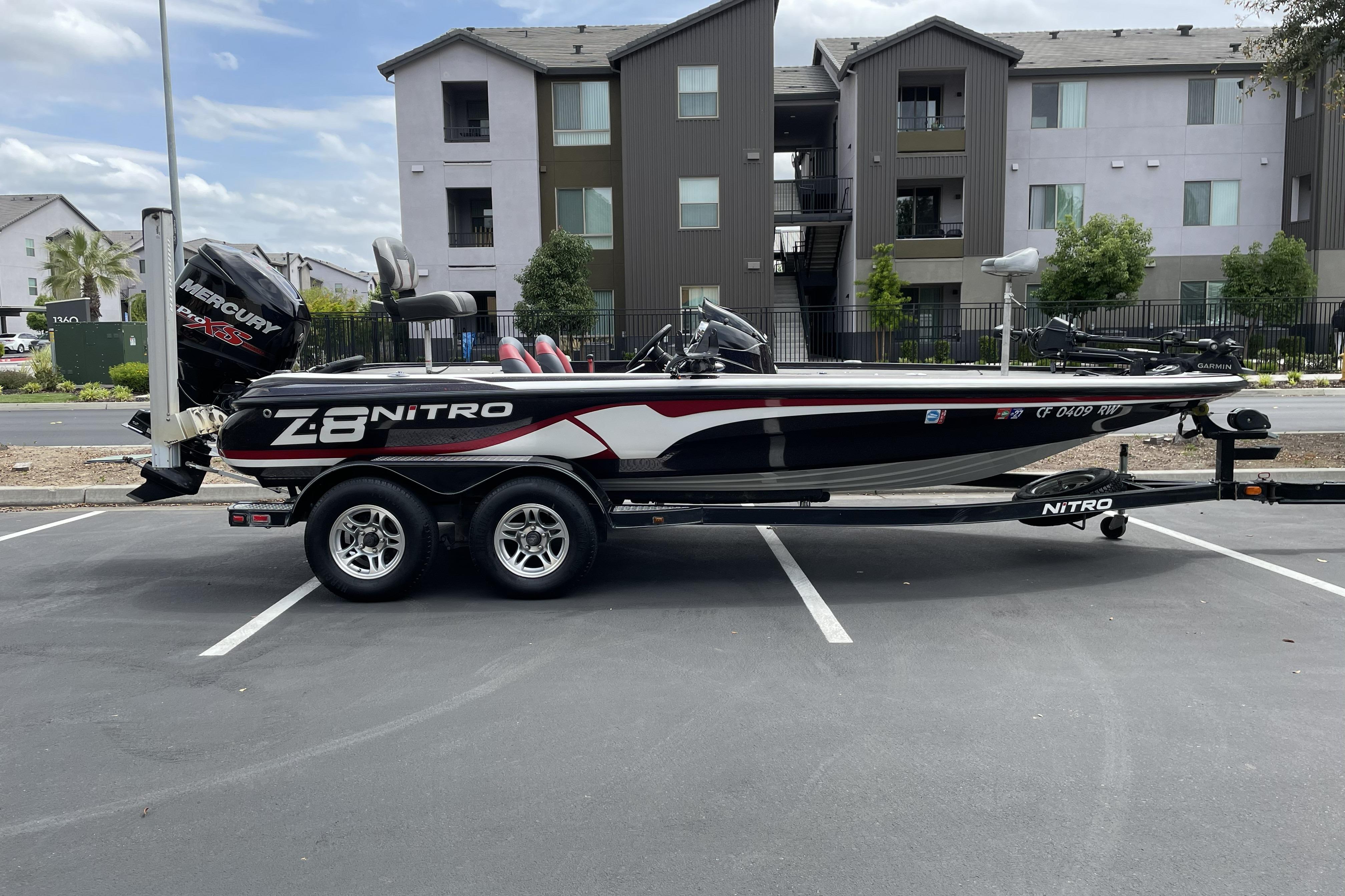 Image of Pre-Owned 2013 Nitro Z-8