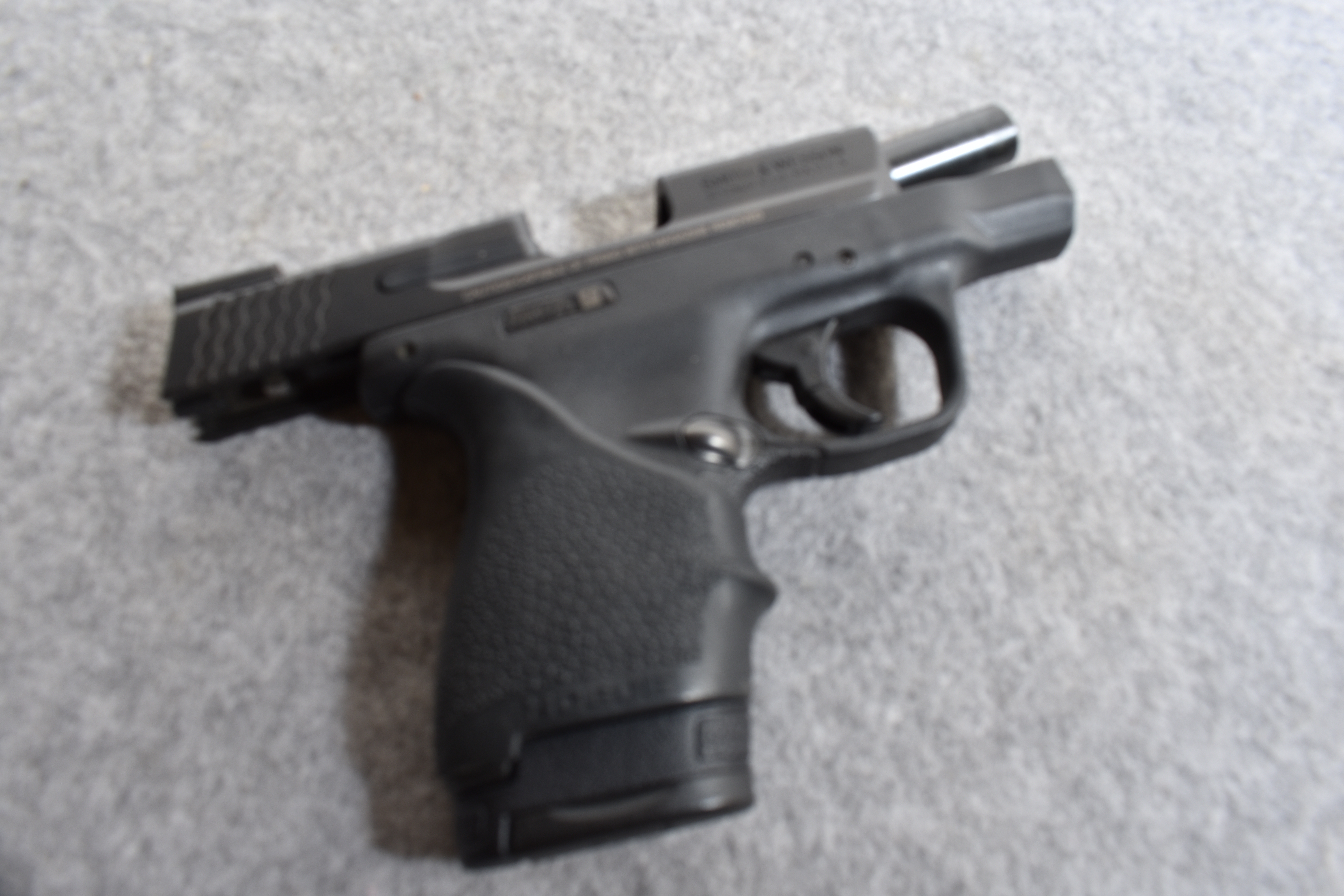 Smith &Wesson M&ampP 9 Shield 9MM Luger Semi-Auto Pistol - Smith & Wesson