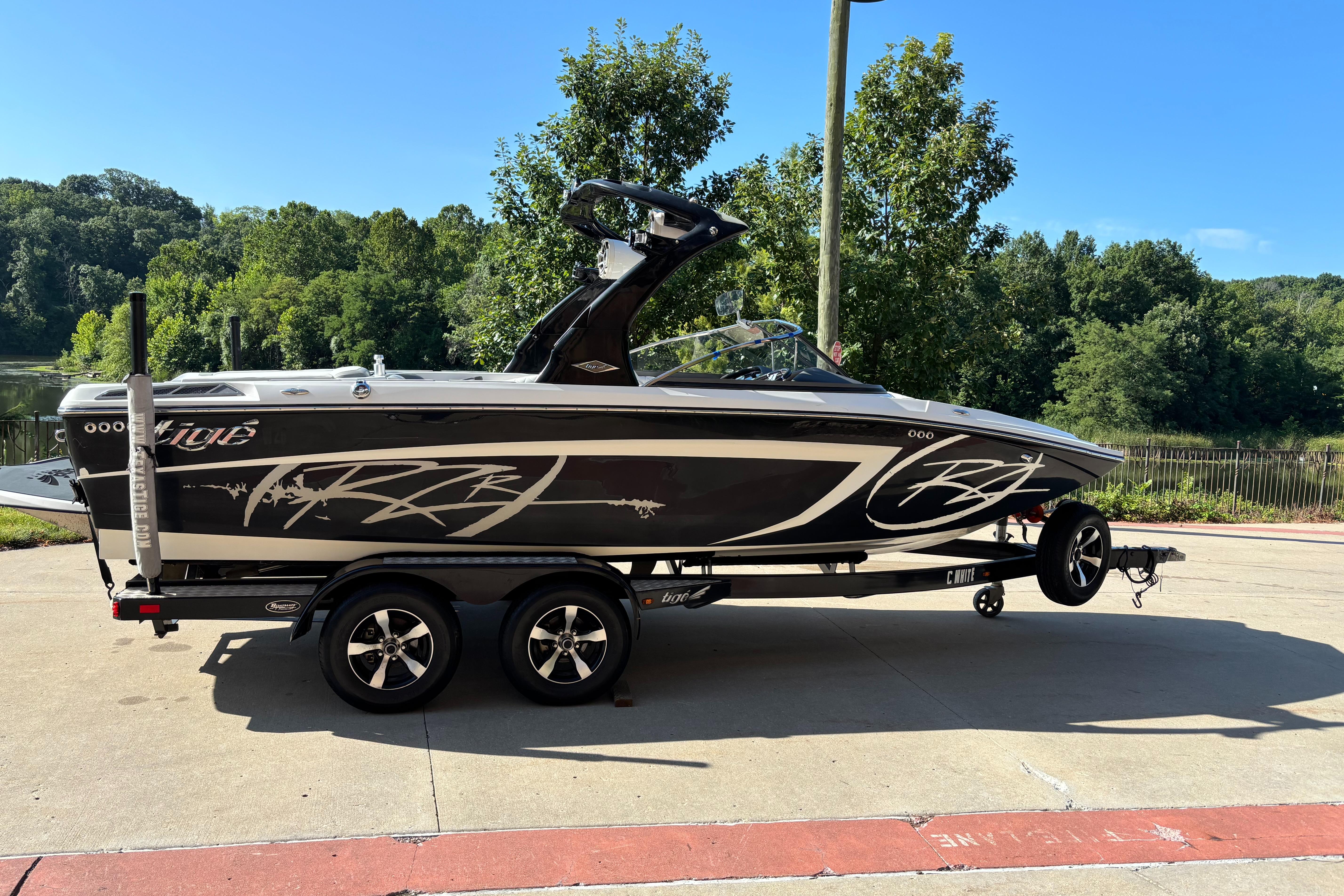 Image of Pre-Owned 2014 Tigé RZR