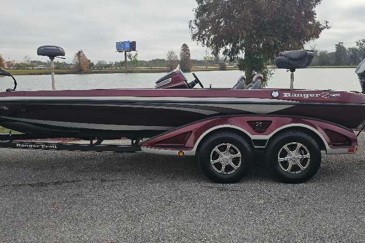 Image of Pre-Owned 2015 Ranger Z521 Comanche