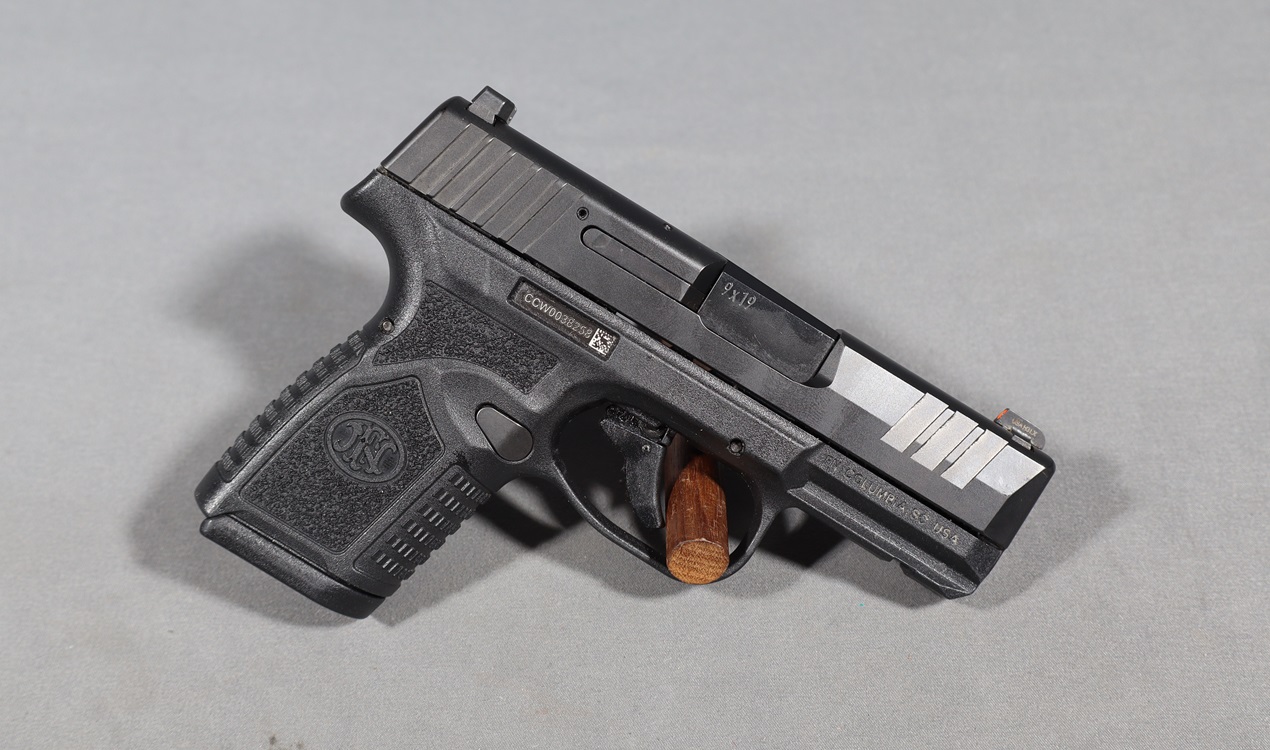 Image of FN~Reflex~9mm Luger