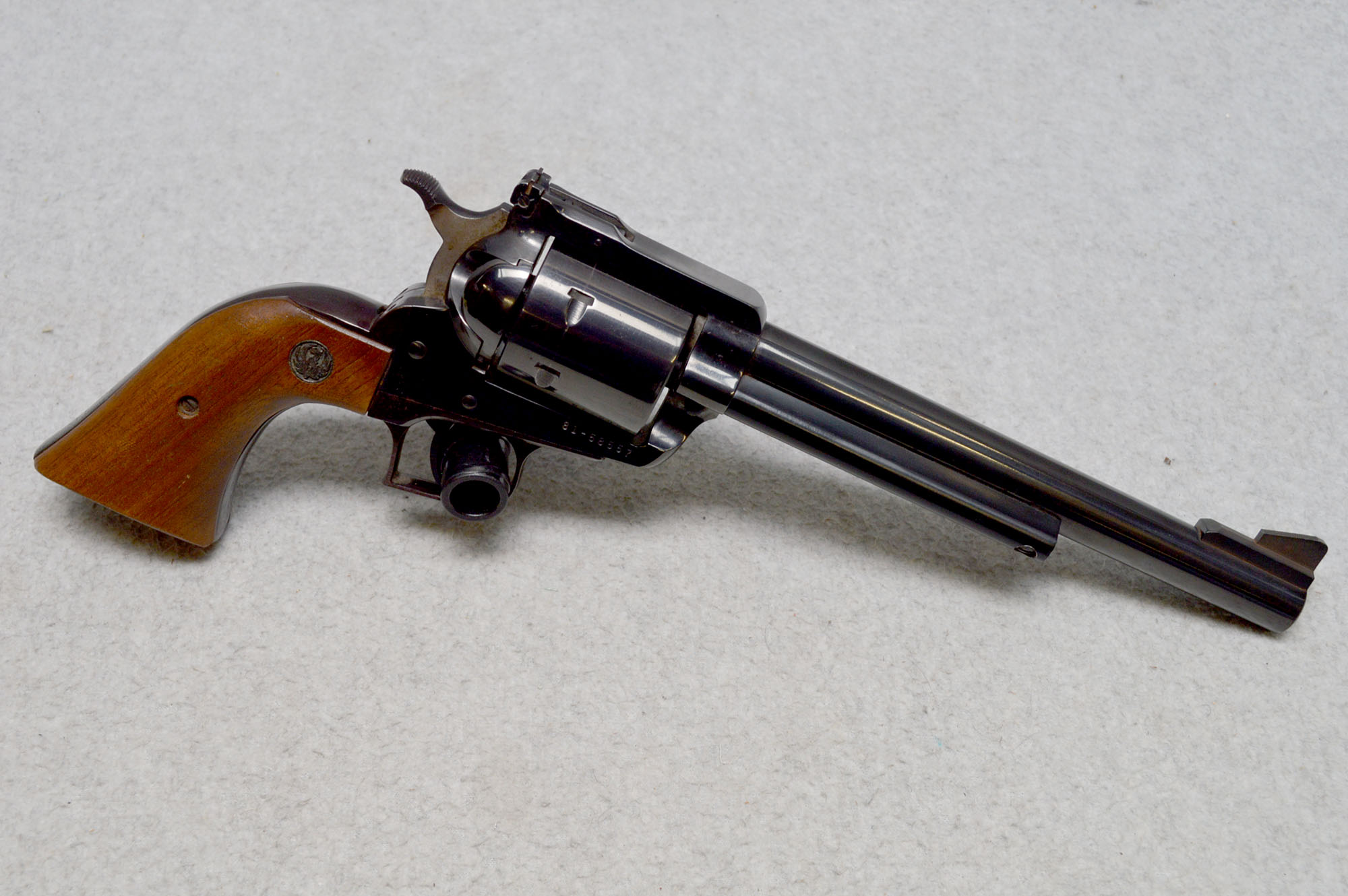 Ruger ~ New Model Super Blackhawk ~ .44 Magnum - Ruger