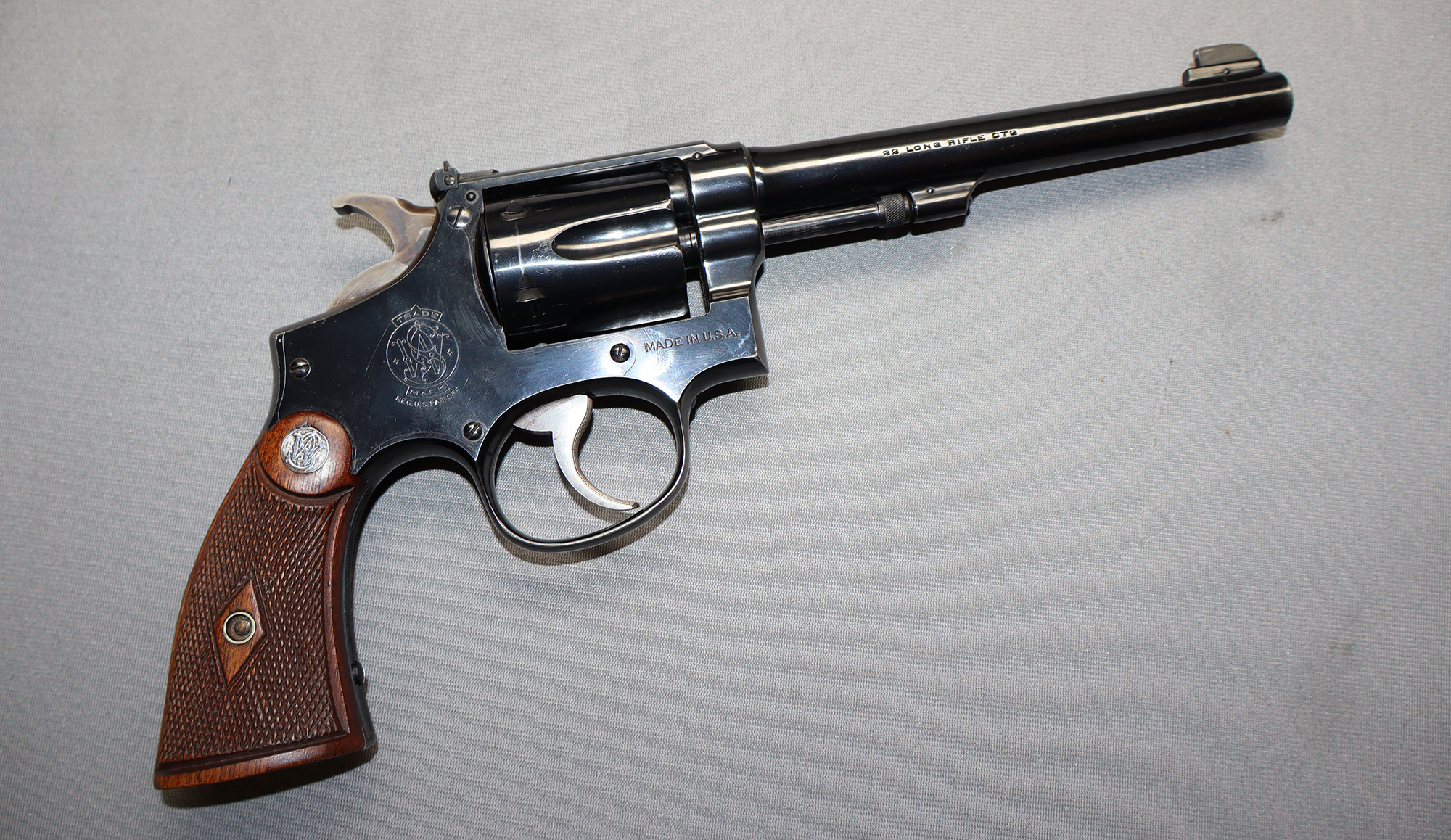 Image of Smith & Wesson ~ K22 ~ .22 Long R