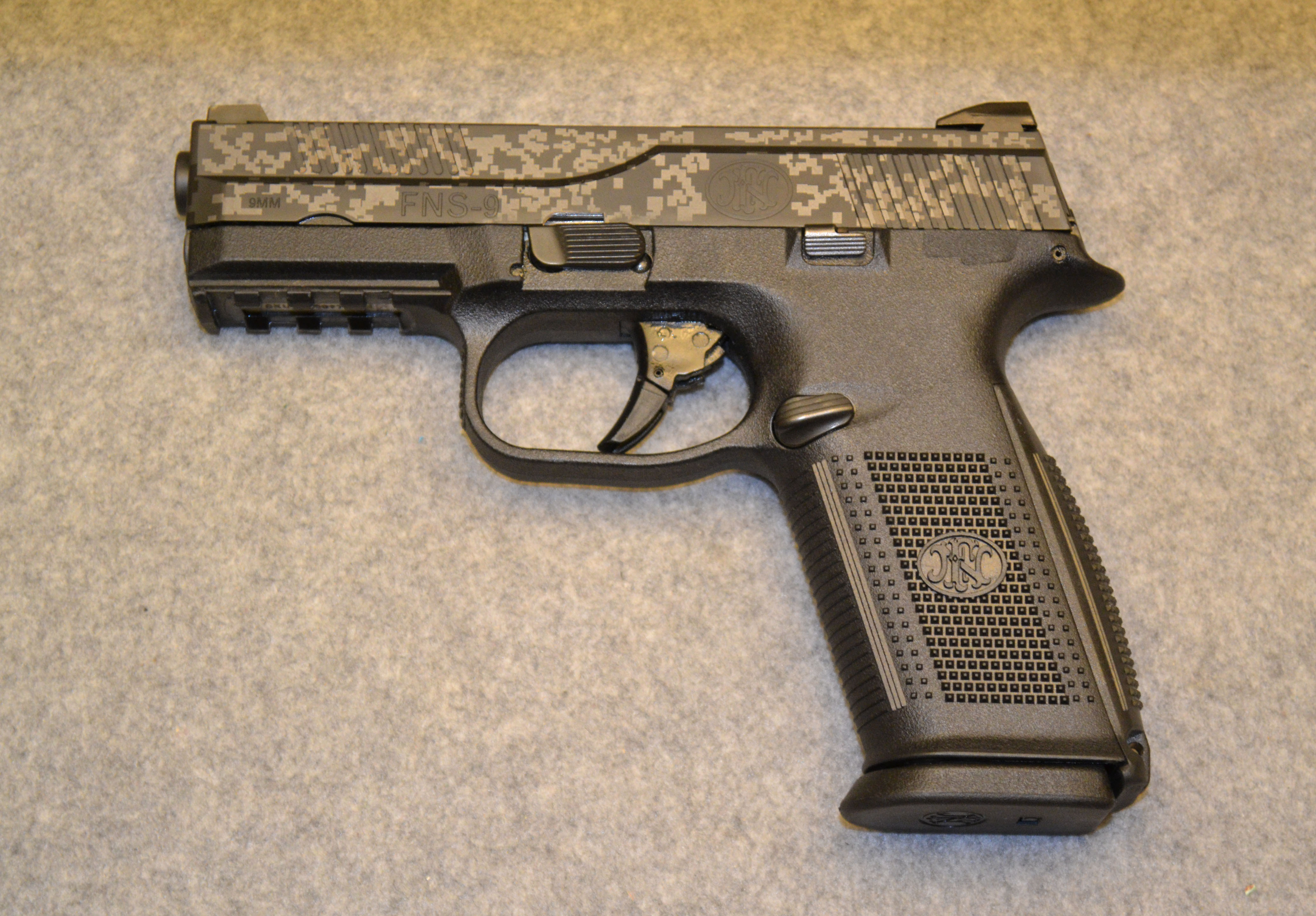 Image of FN FNS-9