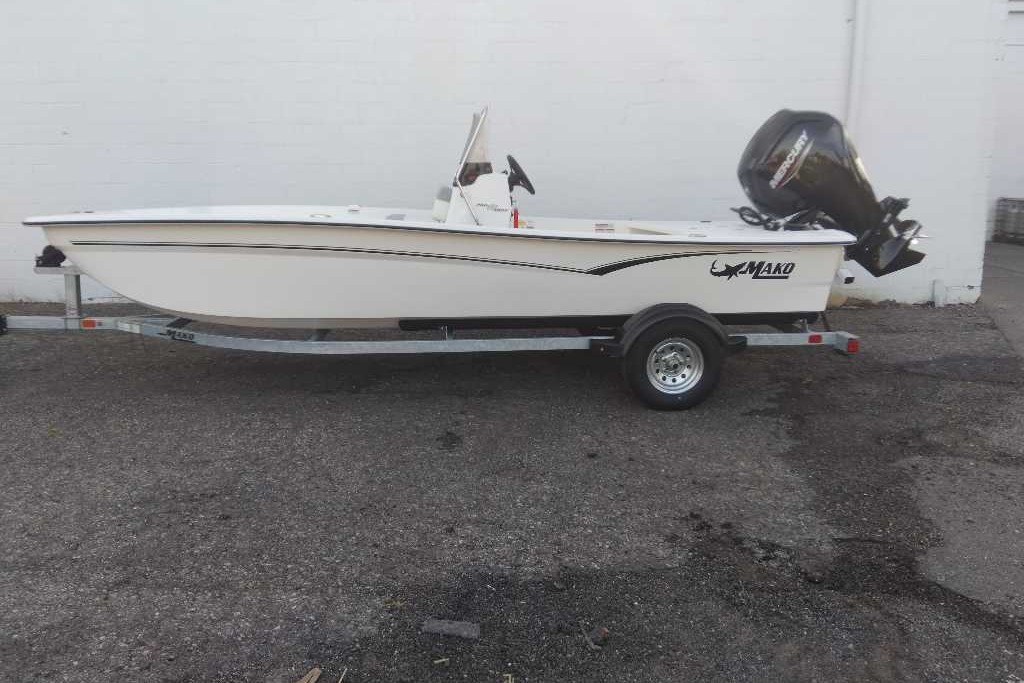  2026 MAKO PRO SKIFF 17 CC - $31715.00 at Bass Pro Shops
