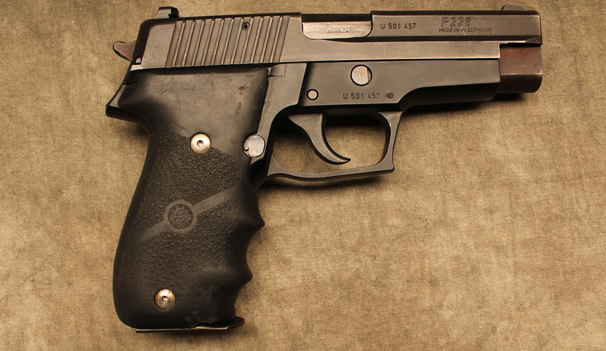 Sig Sauer ~ P226 ~ 9mm Luger - Sig Sauer