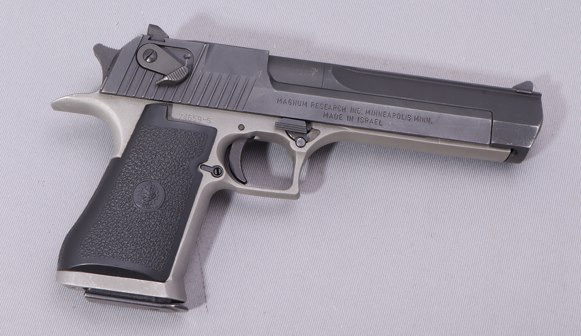 Image of Magnum Research ~ Desert Eagle ~ 44 Magnum