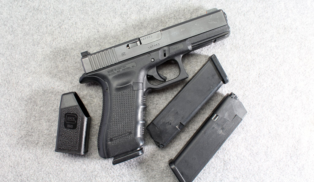 Glock ~ 22 Gen 4 ~ .40 S&ampW - Glock