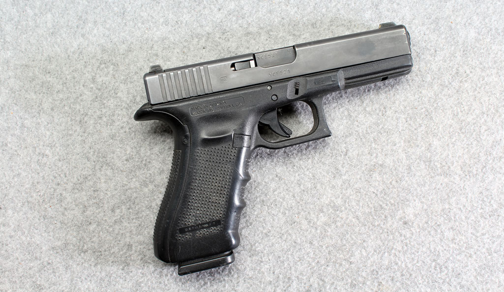 Glock ~ 22 Gen 4 ~ .40 S&ampW - Glock