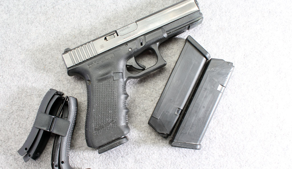 Glock ~ 22 Gen 4 ~ .40 S&ampW - Glock