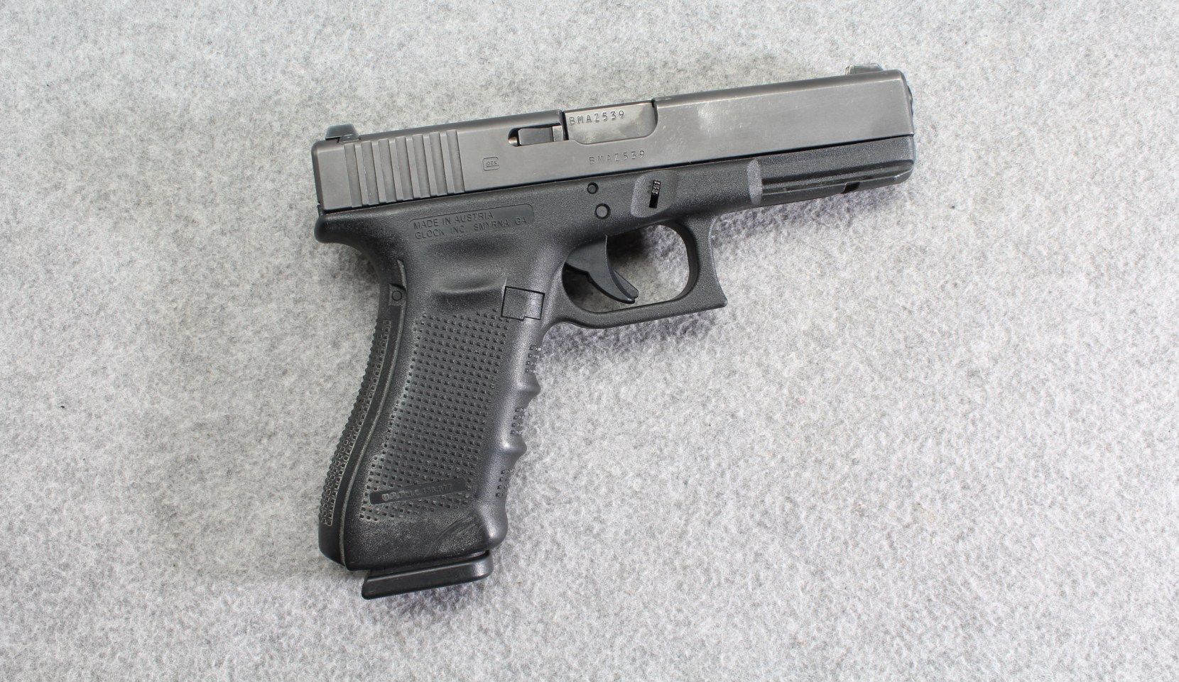 Glock ~ 22 Gen 4 ~ .40 S&ampW - Glock