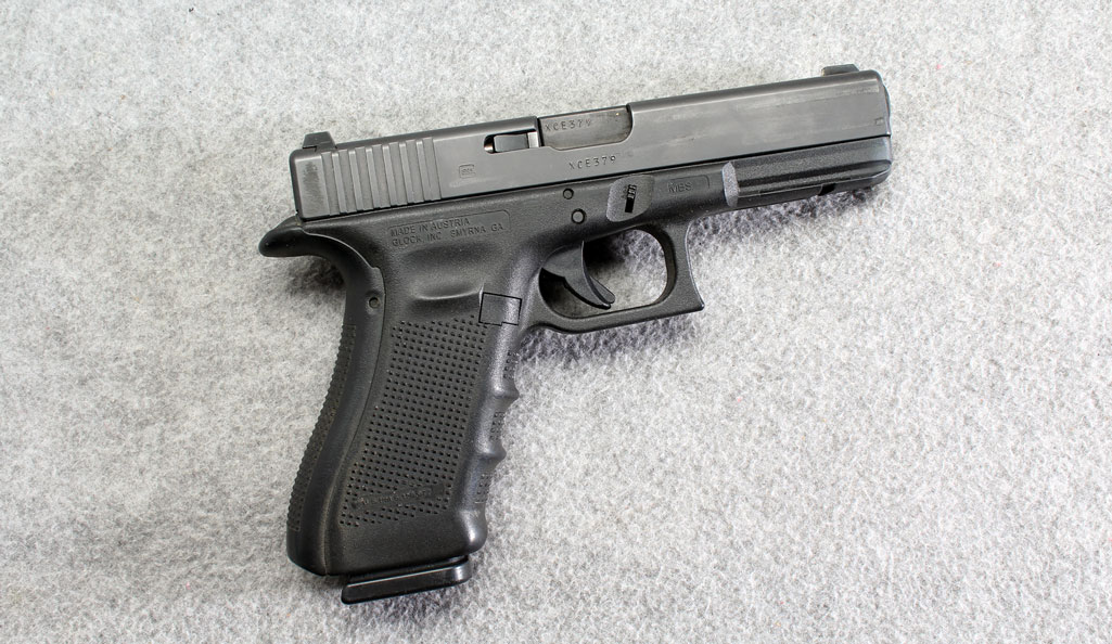 Glock ~ 22 Gen 4 ~ .40 S&ampW - Glock