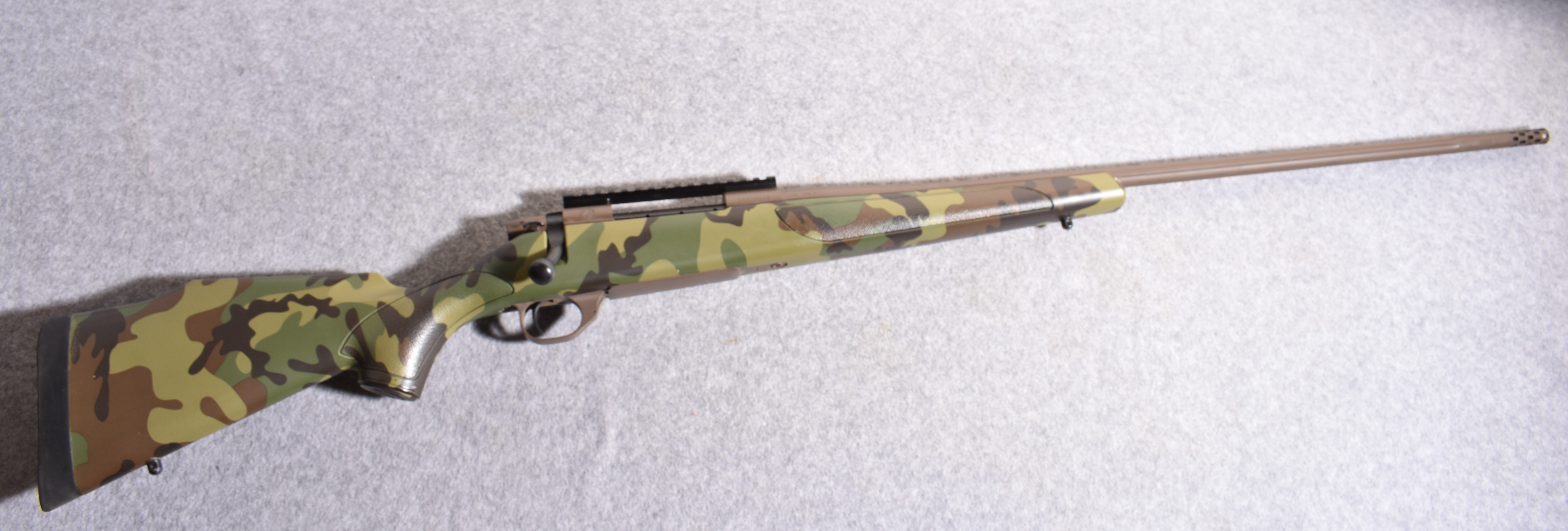 Image of Weatherby Vanguard 7mm Remington Magnum Bolt Action Rifle