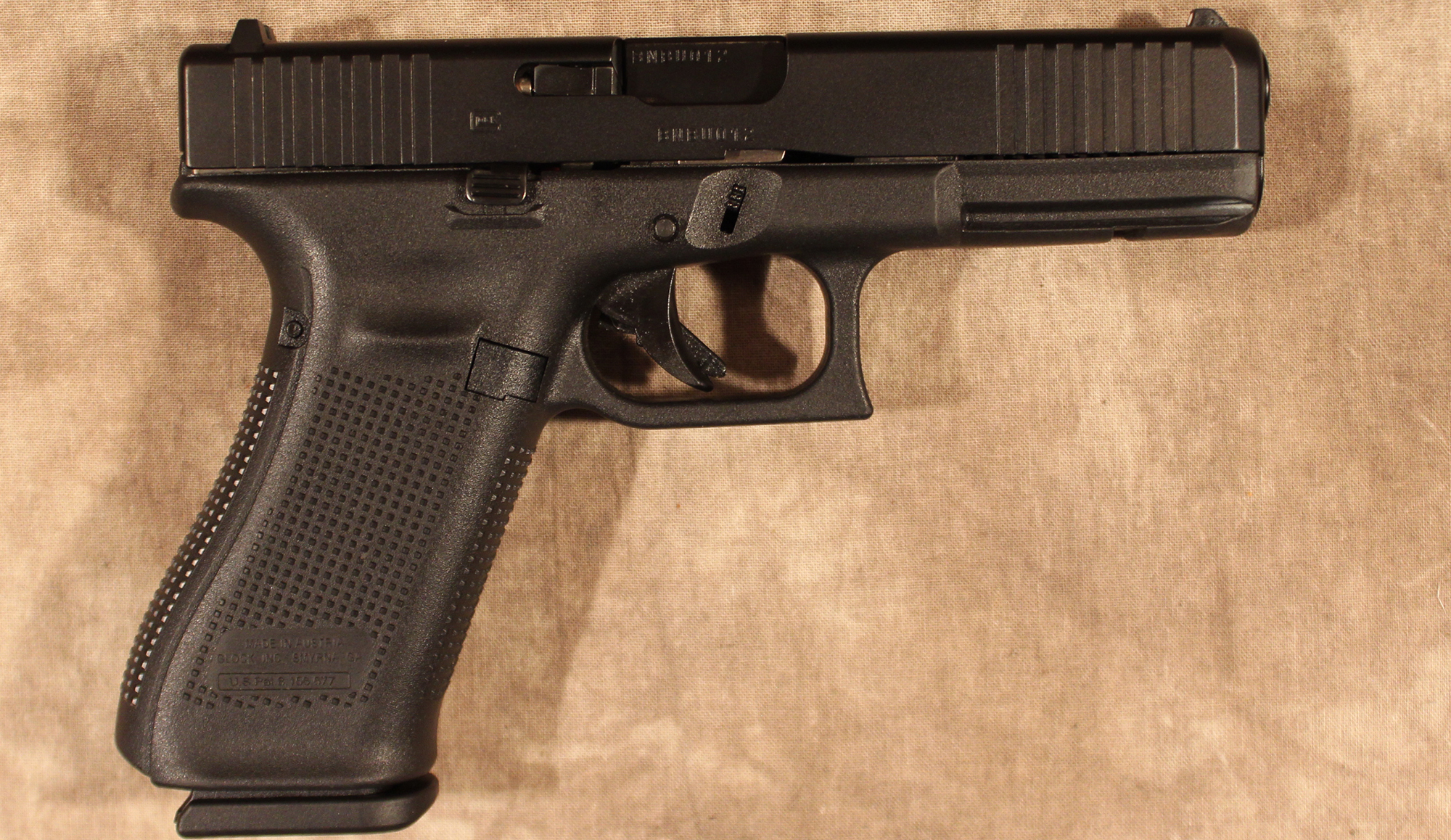 GLOCK ~ 17 GEN 5 ~ 9MM - Glock
