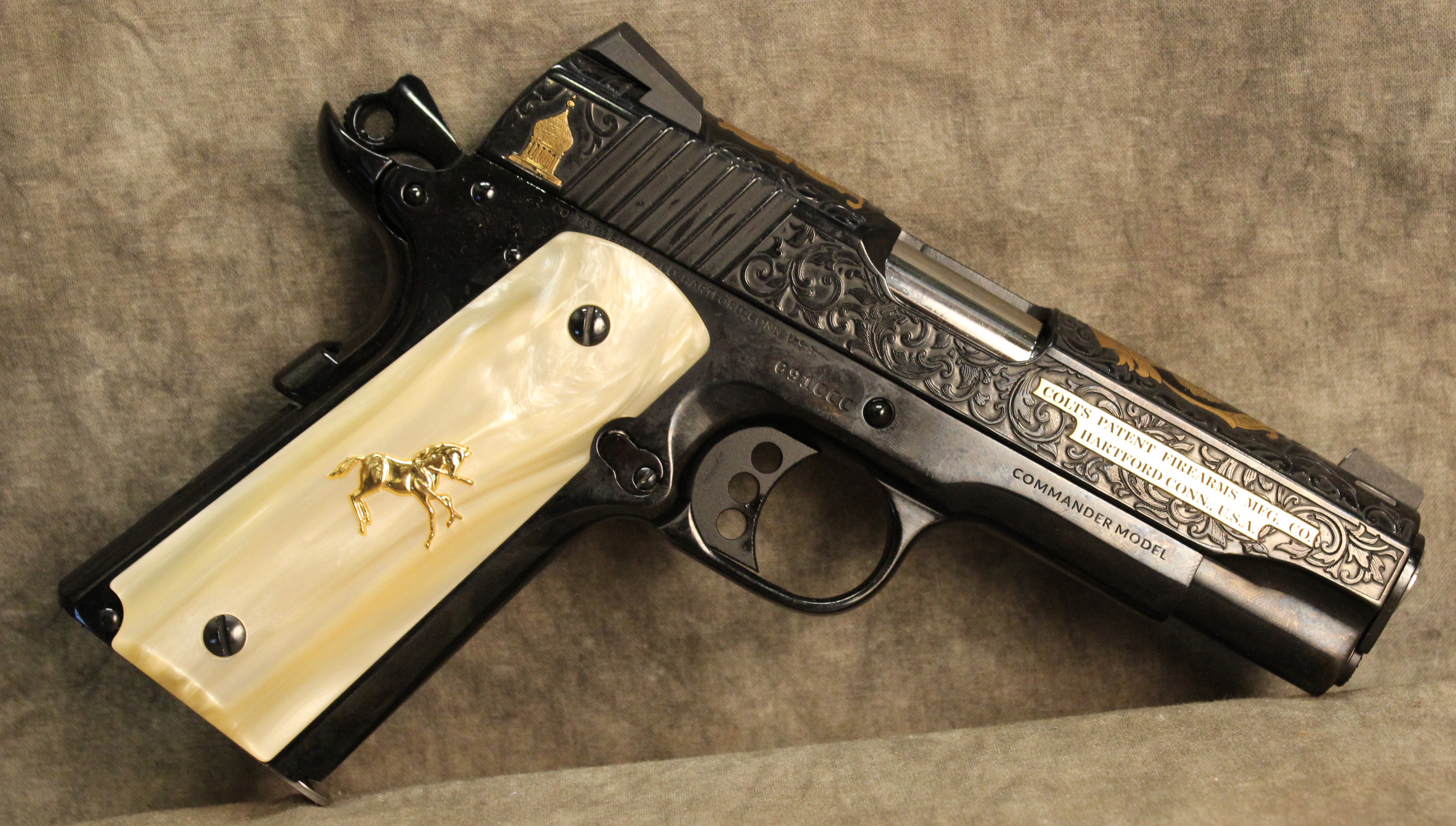 Image of Colt ~ Commander ~ .45 Auto