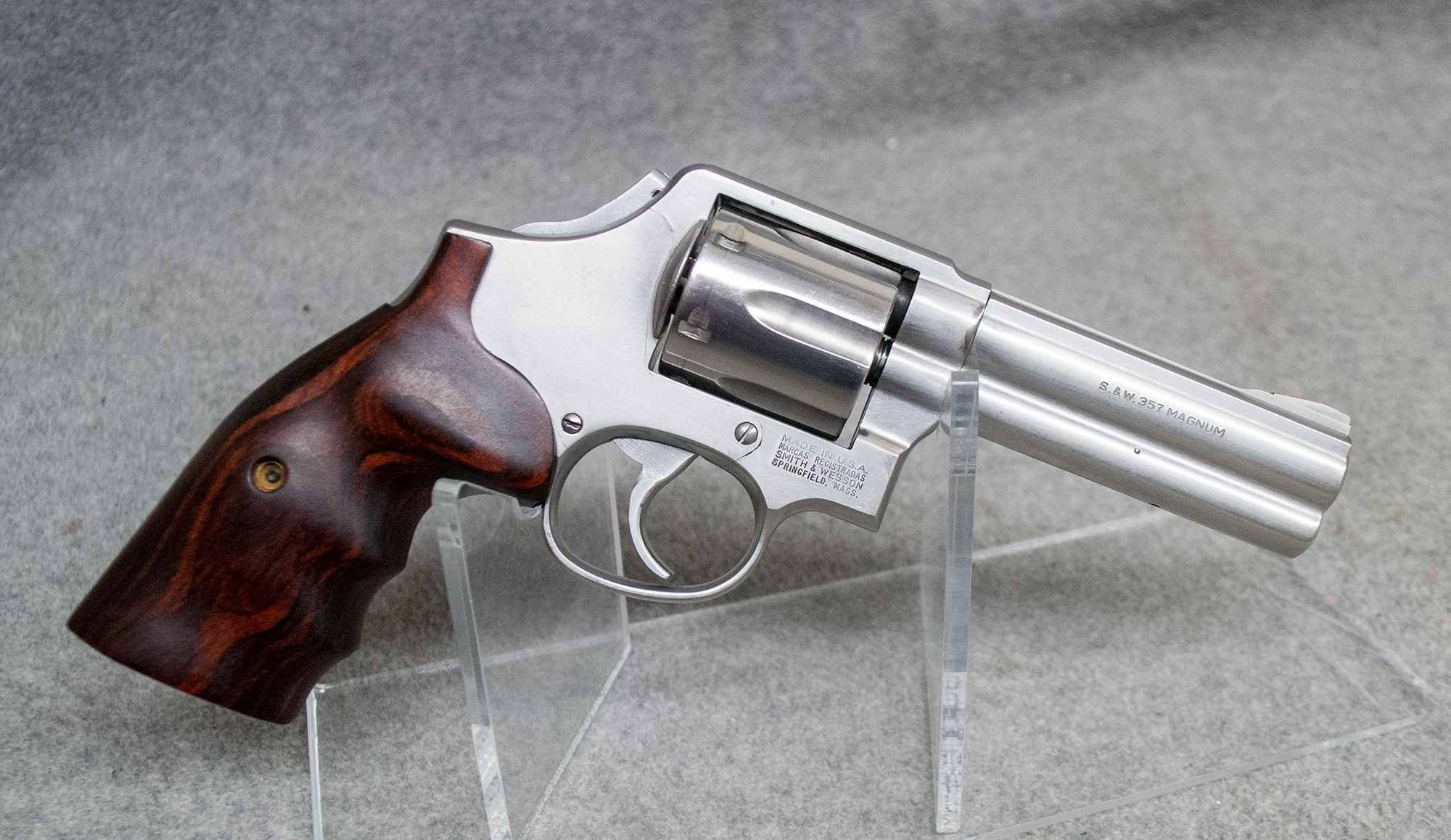 Image of Smith & Wesson ~ 681-3 ~ .357 Magnum