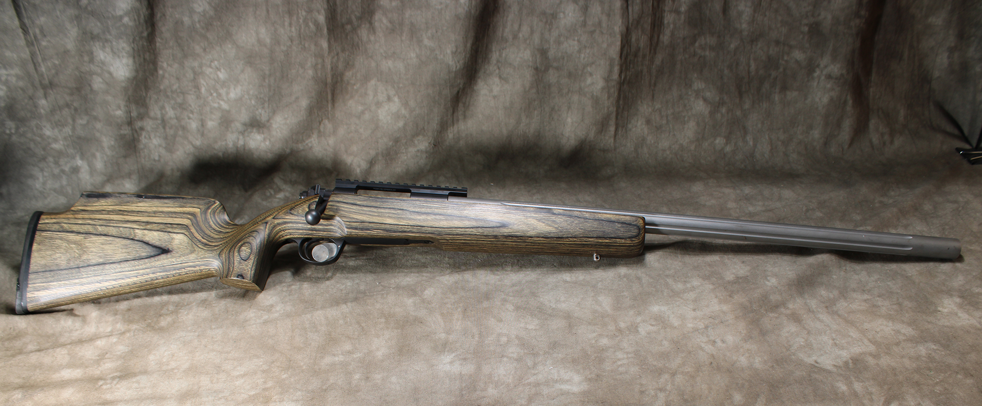 Image of Kimber - 84M - 22-250 Remington
