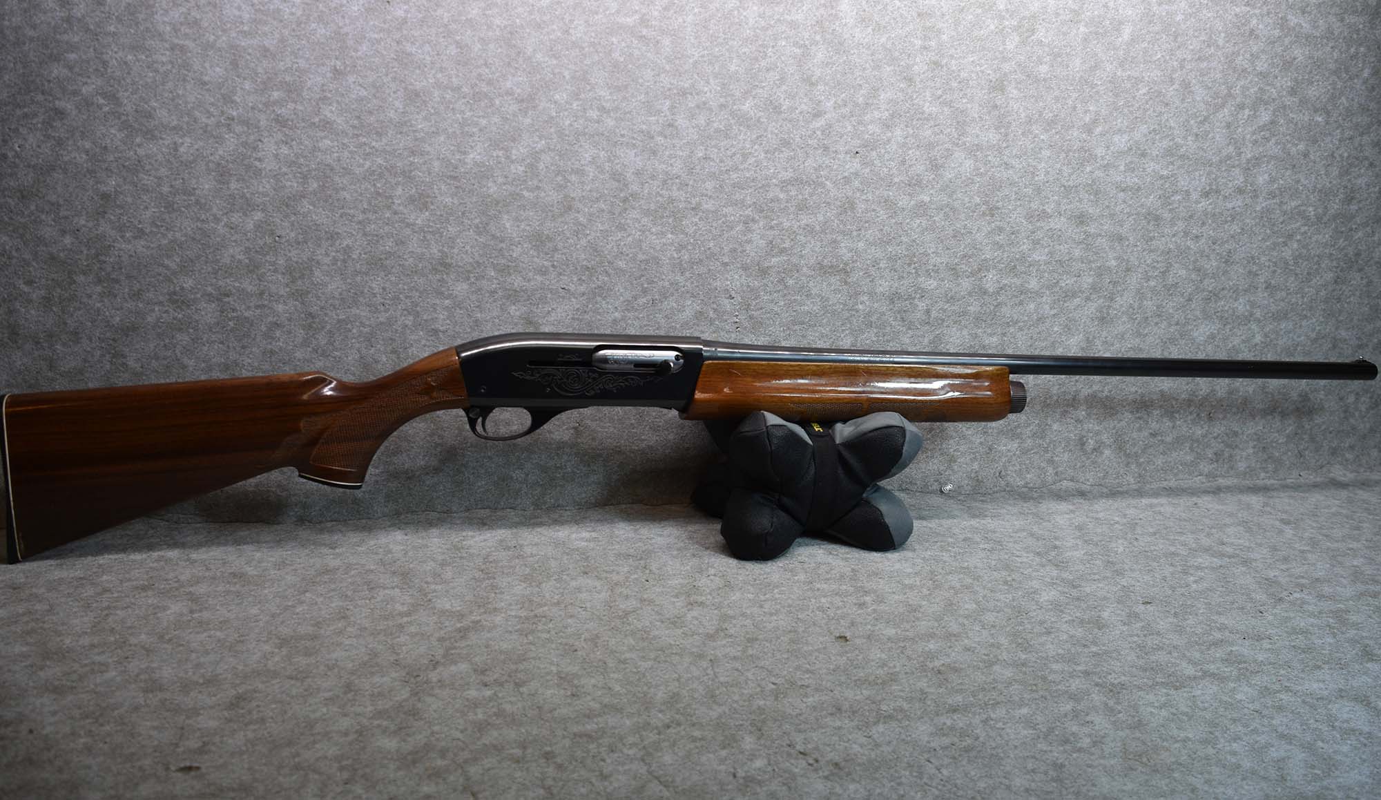 REMINGTON ~ 1100 ~ 20 GAUGE - Remington