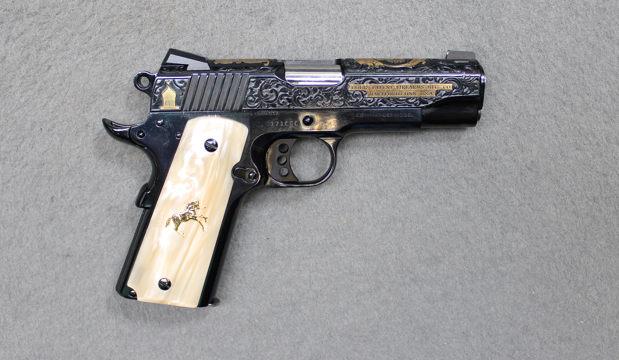 Colt ~ Commander ~ .45 ACP - Colt