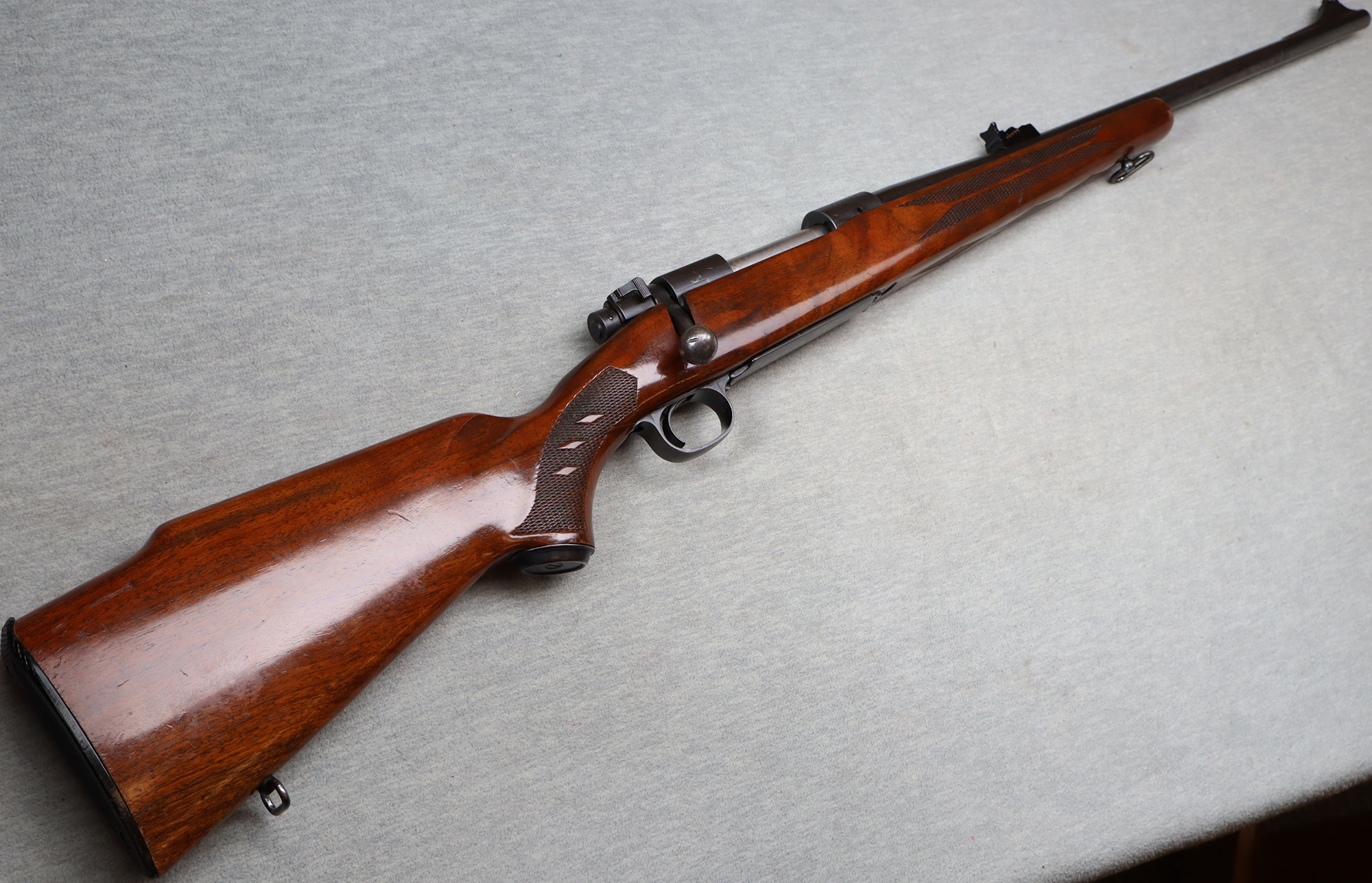 Winchester ~ Model 70 ~ .270 WIN - Winchester