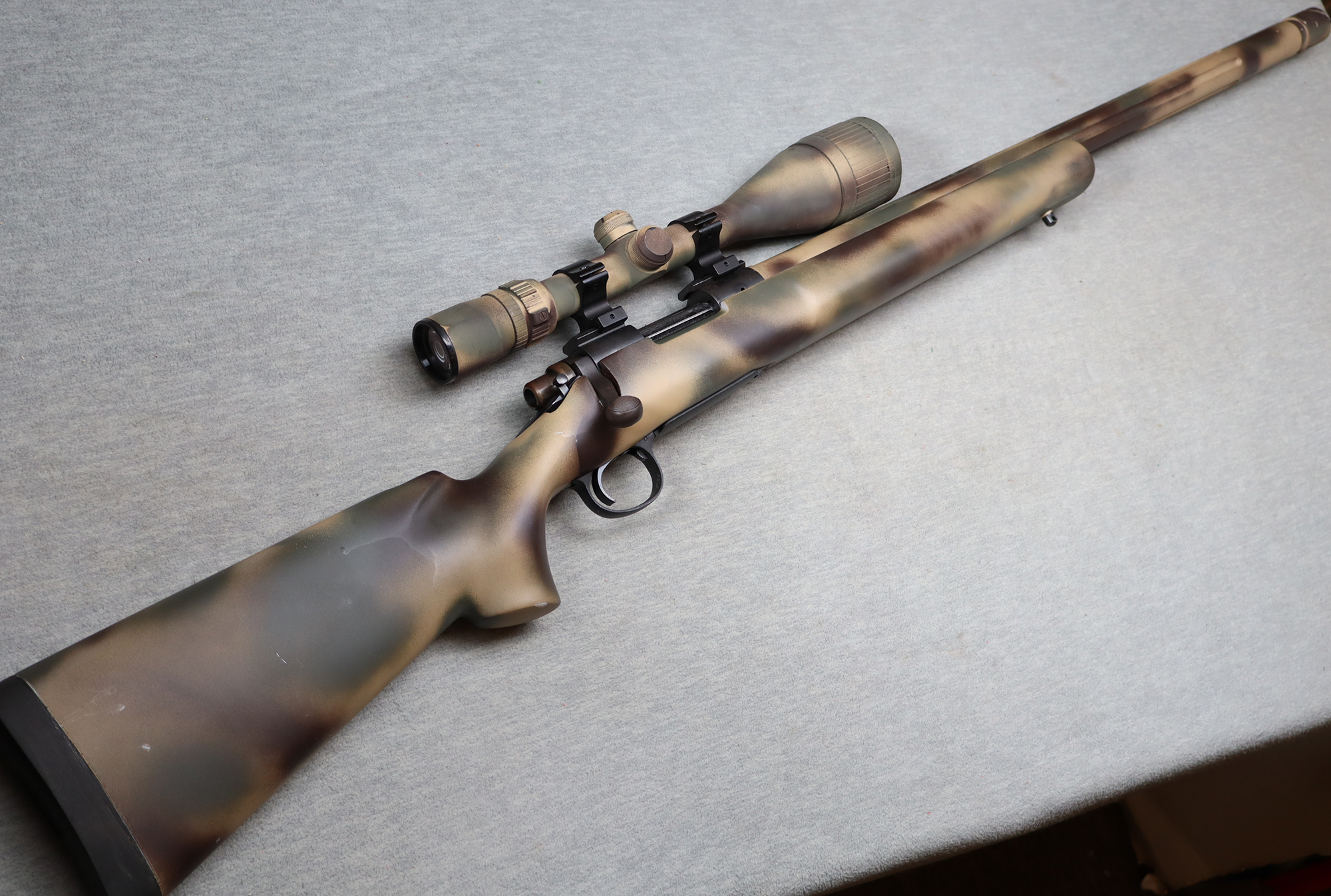 Remington ~ Model 700 Custom ~ .223 REM - Remington