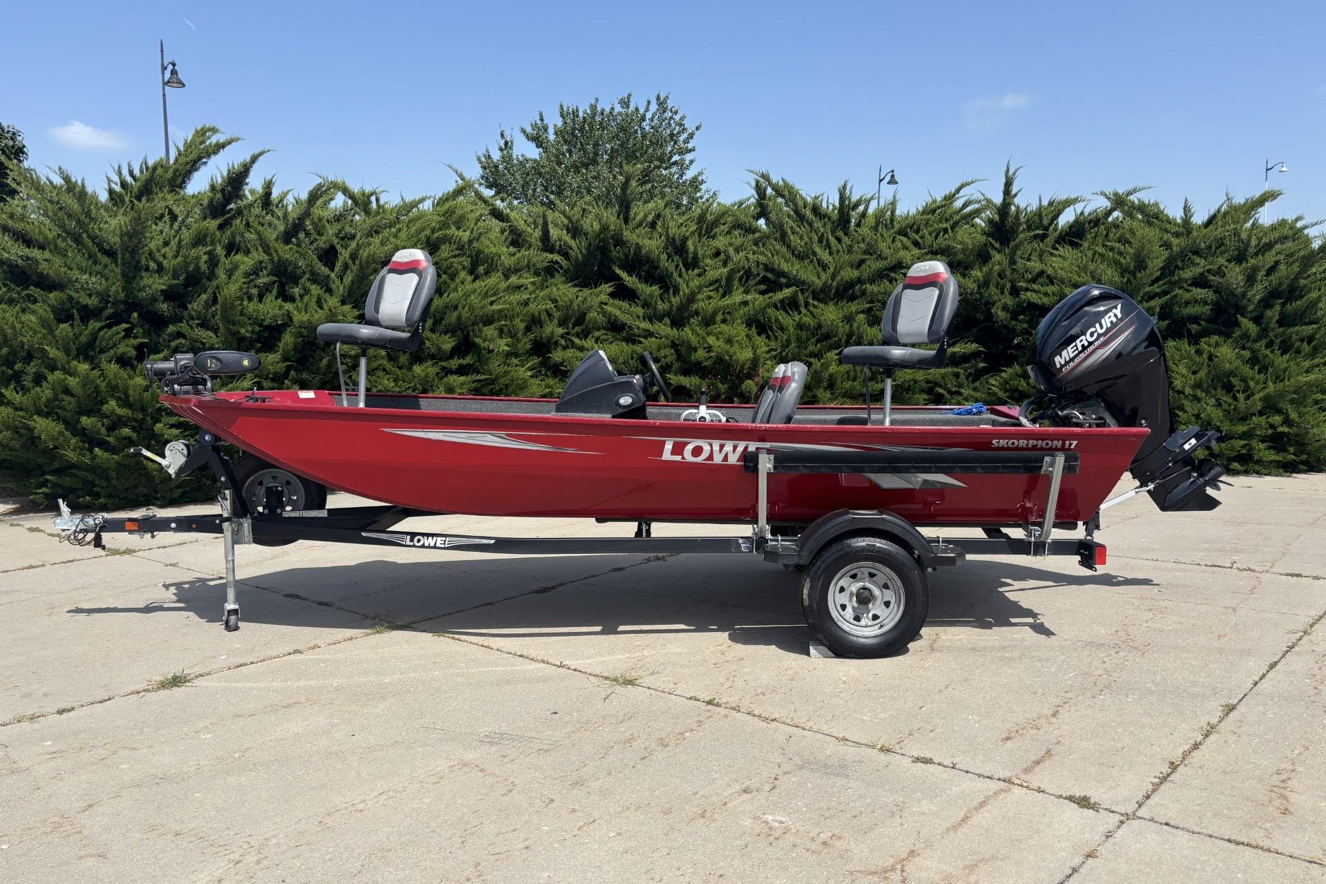 Image of Pre-Owned 2019 Lowe Skorpion 17