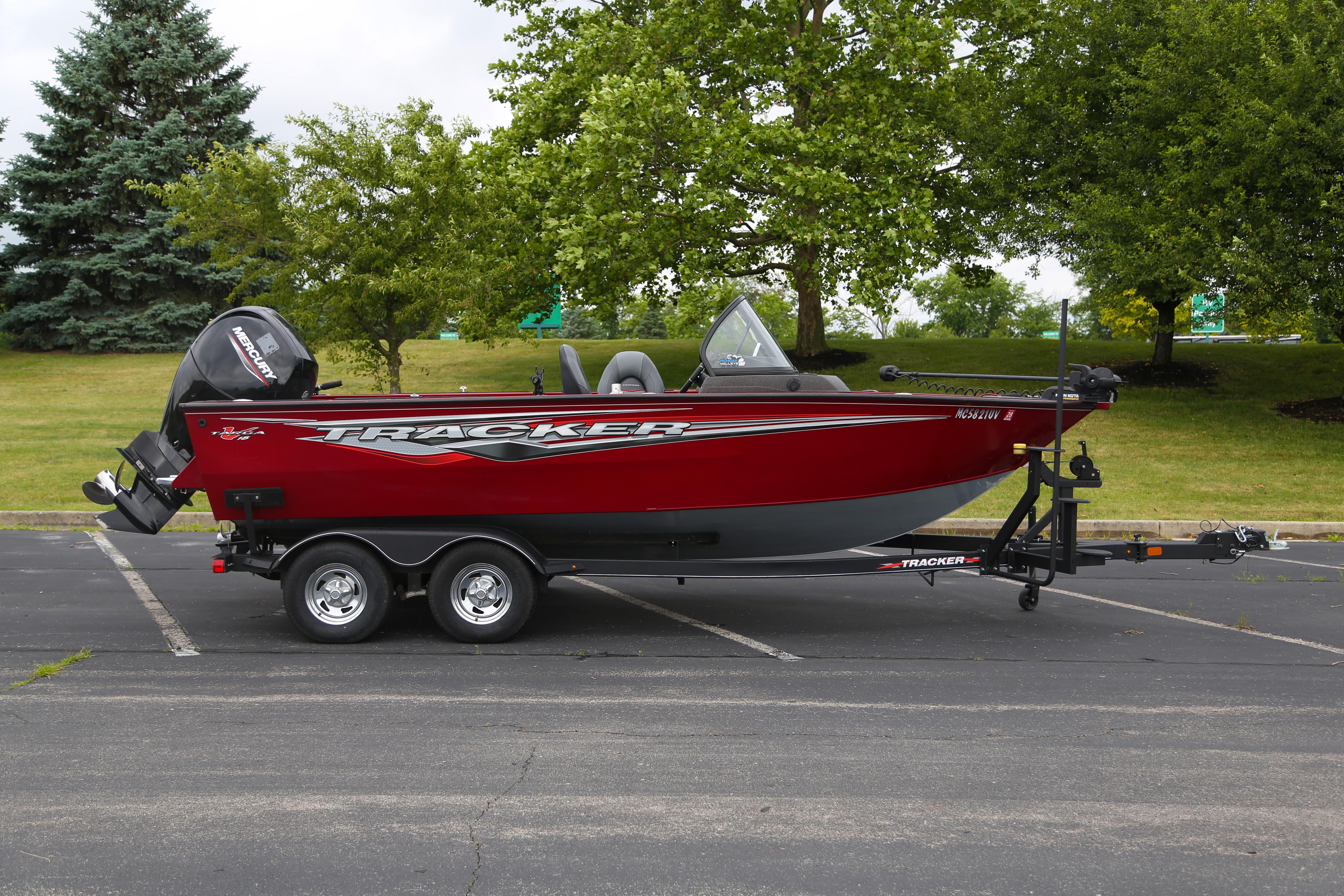 Image of Pre-Owned 2023 Tracker Targa V-18 Combo