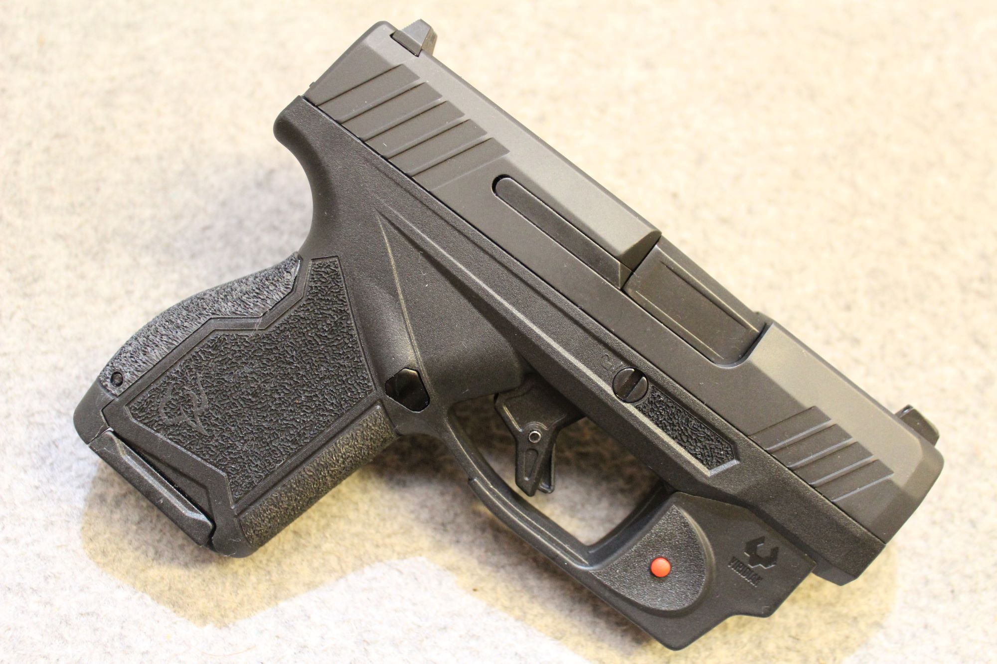 Taurus ~ GX4 ~ 9mm Luger