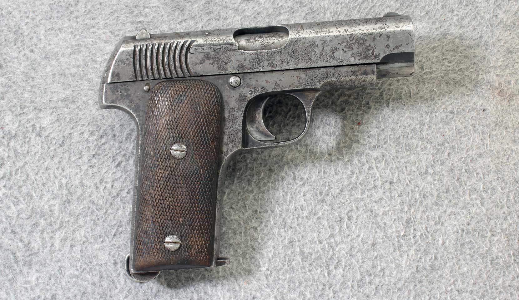 Image of S.A. Alkartasuna Fabrica de Armas ~ Ruby ~ .32 ACP