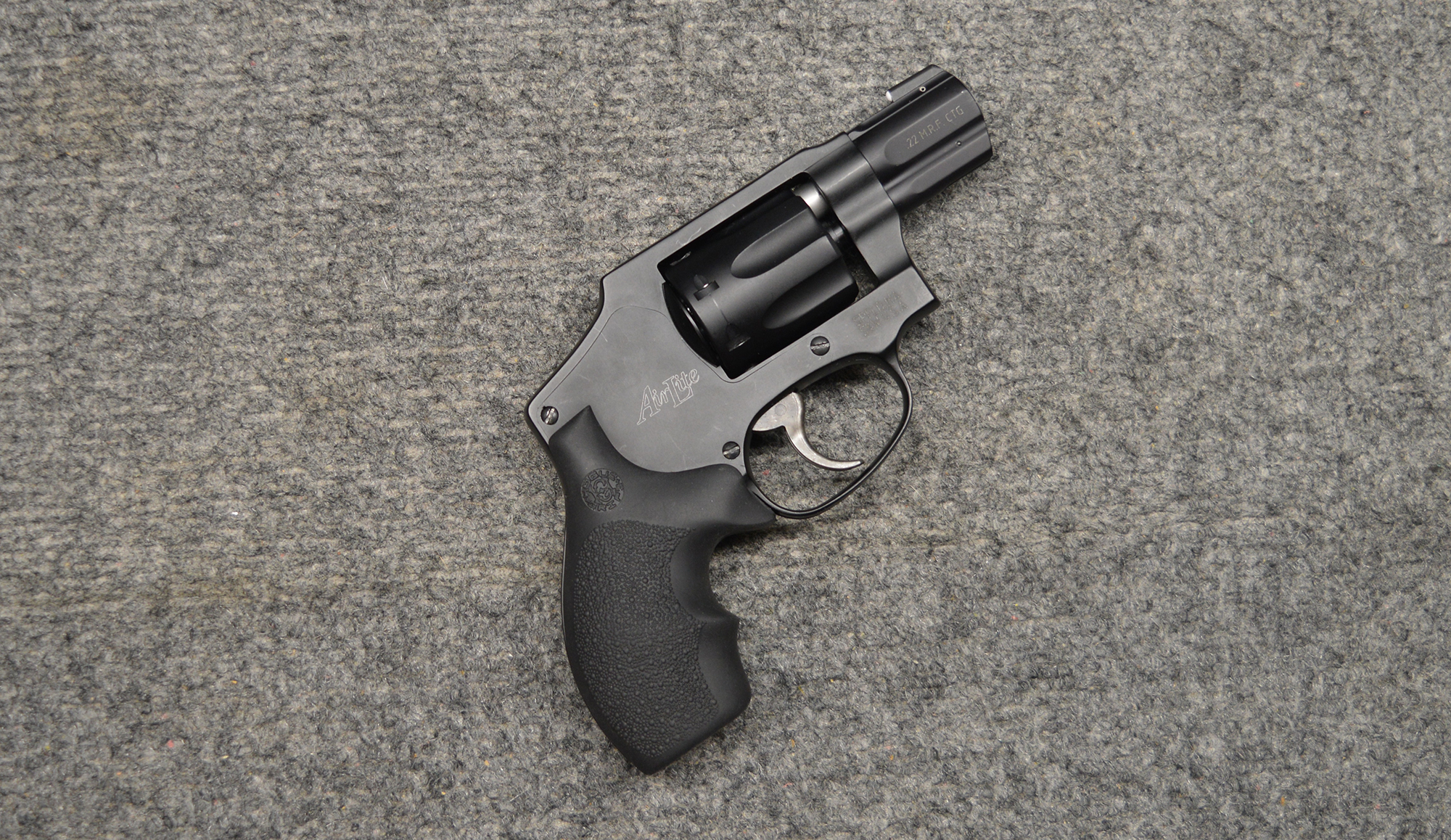 Image of SMITH & WESSON ~ 351C ~ 22 M.R.F.