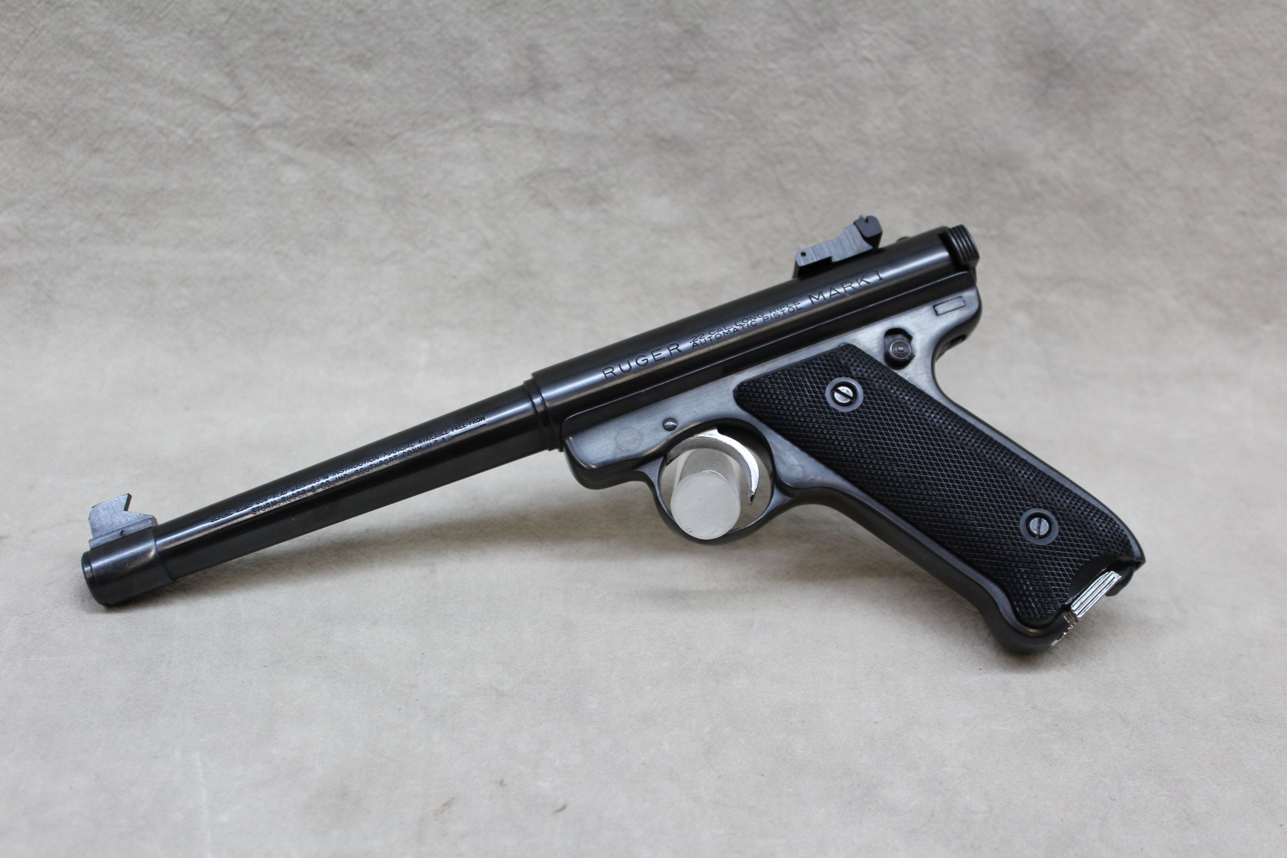 Sturm Ruger Mark I ~ .22 Long Rifle ~ - Ruger