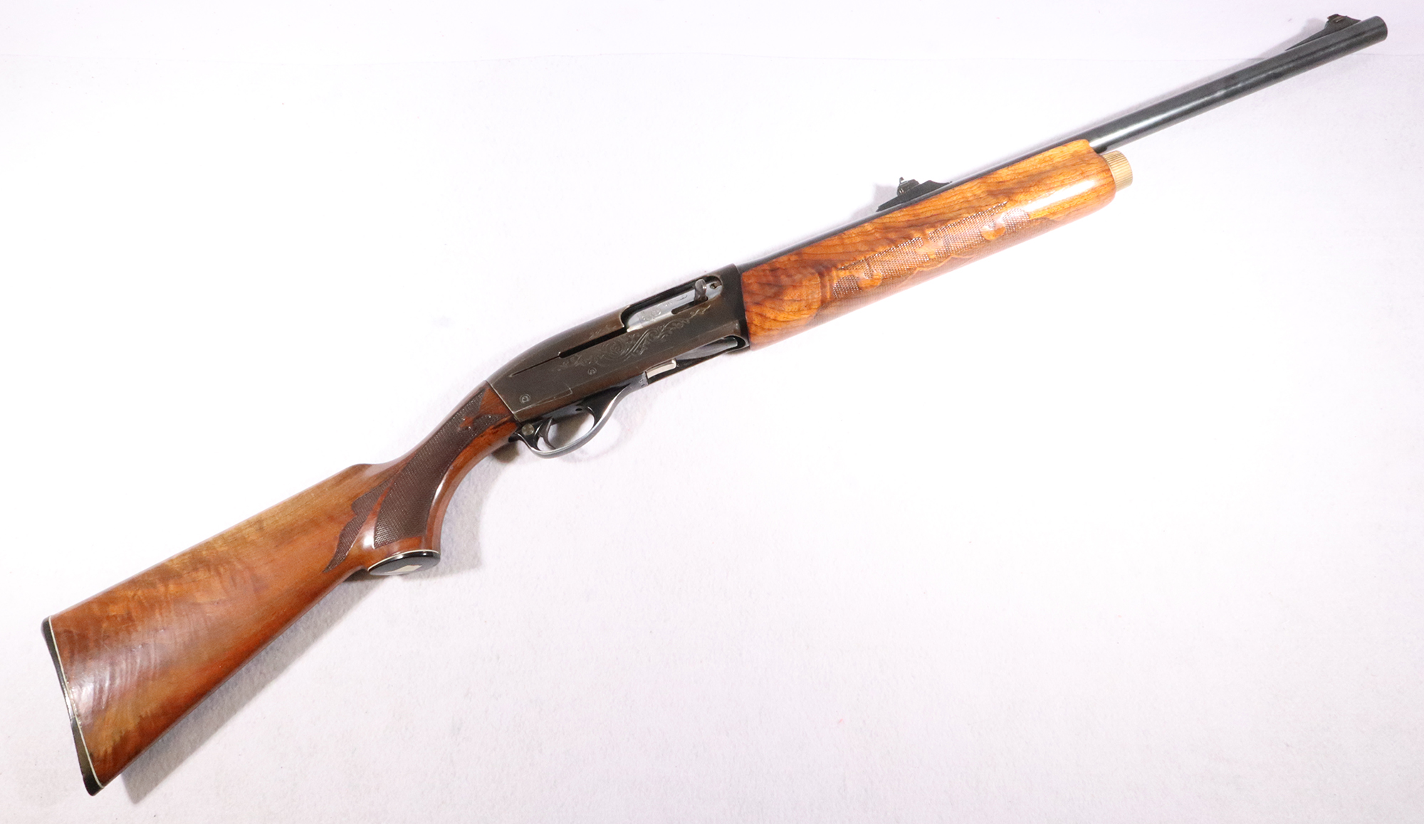 Remington ~ 1100 ~ 12 Gauge - Remington